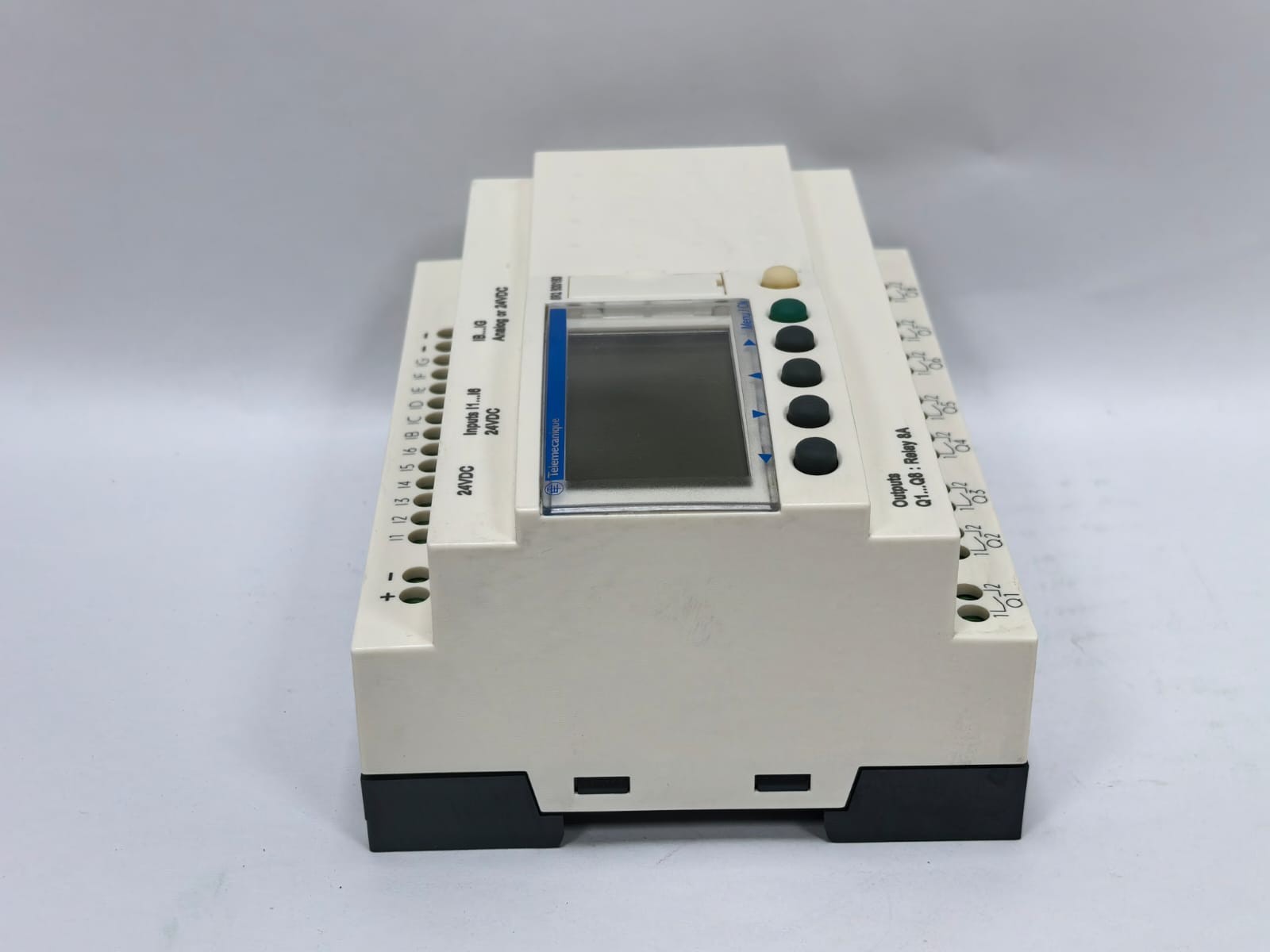 Telemecanique SR2 201BD TELEMECANIQUE SR2 B201BD COMPACT SMART RELAY 6