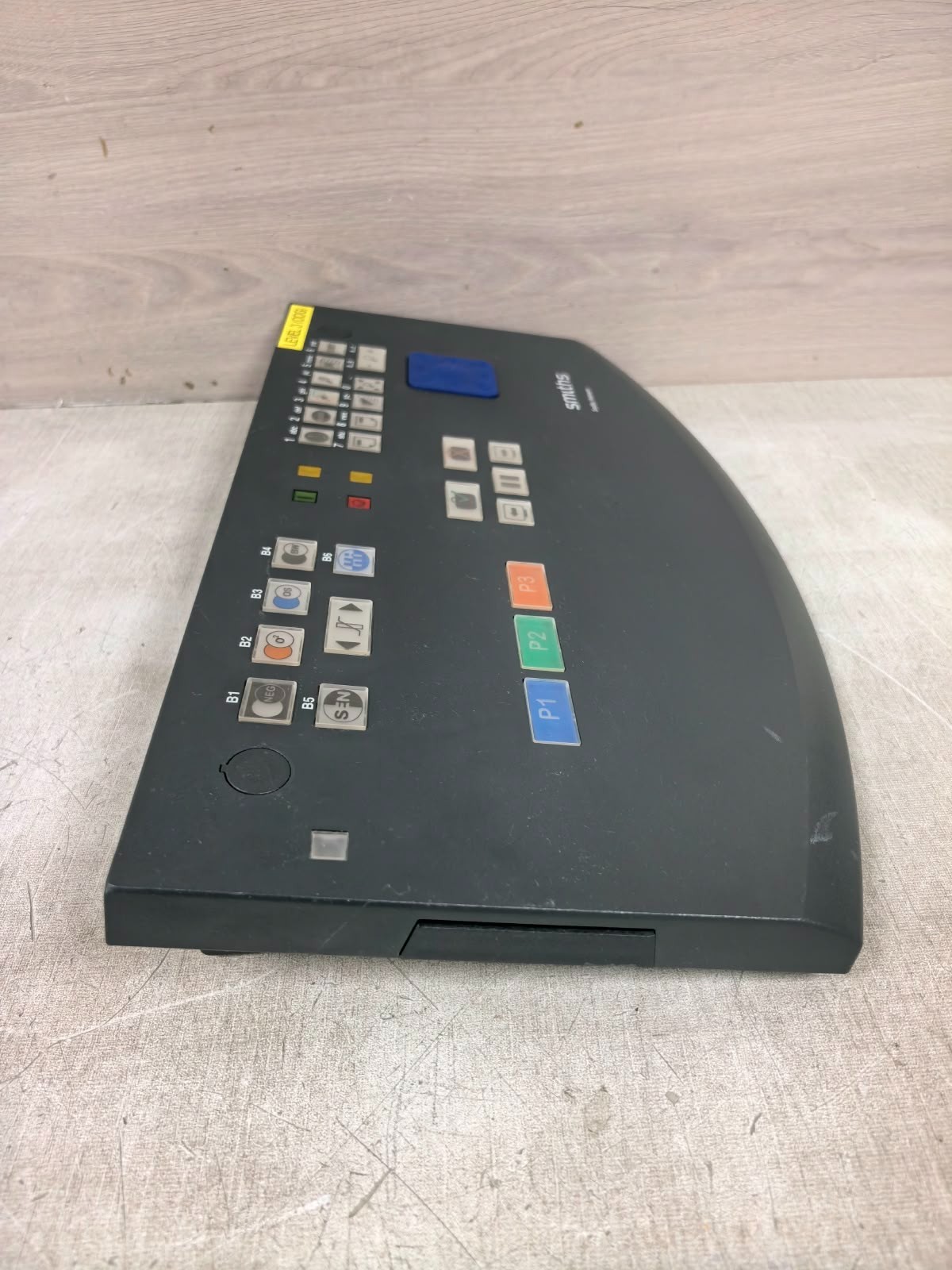 Smiths Detection 34439021 01 SMITHS DETECTION 34439021 01 KEYBOARD CONTROLLER 9