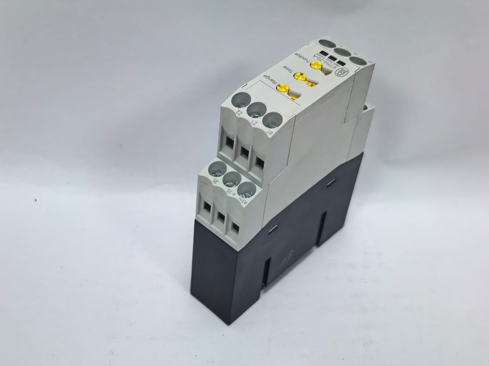 Moeller ETR4-70-A MOELLER ETR4-70-A TIMER DELAY RELAY 8