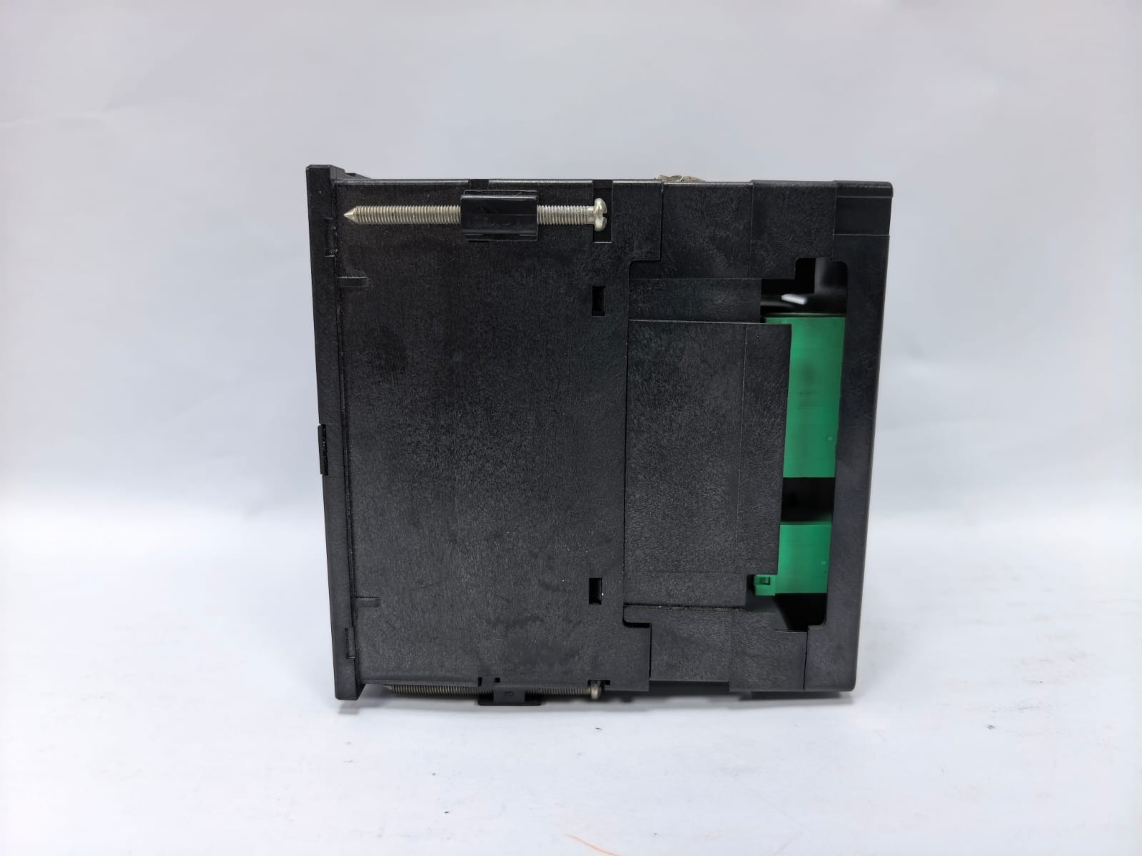 ISKRA MC 330 ISKRA MC 330 DIGITAL PANEL-MOUNTED MULTIMETER 7