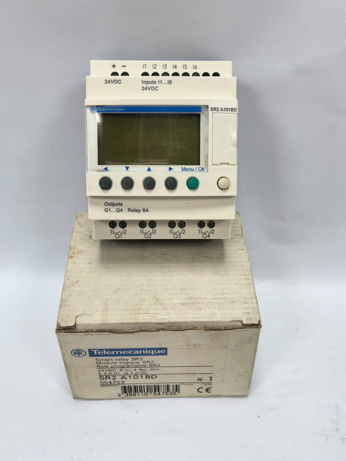 Telemecanique SR2 A101BD TELEMECANIQUE SR2 A101BD SMART RELAY 1