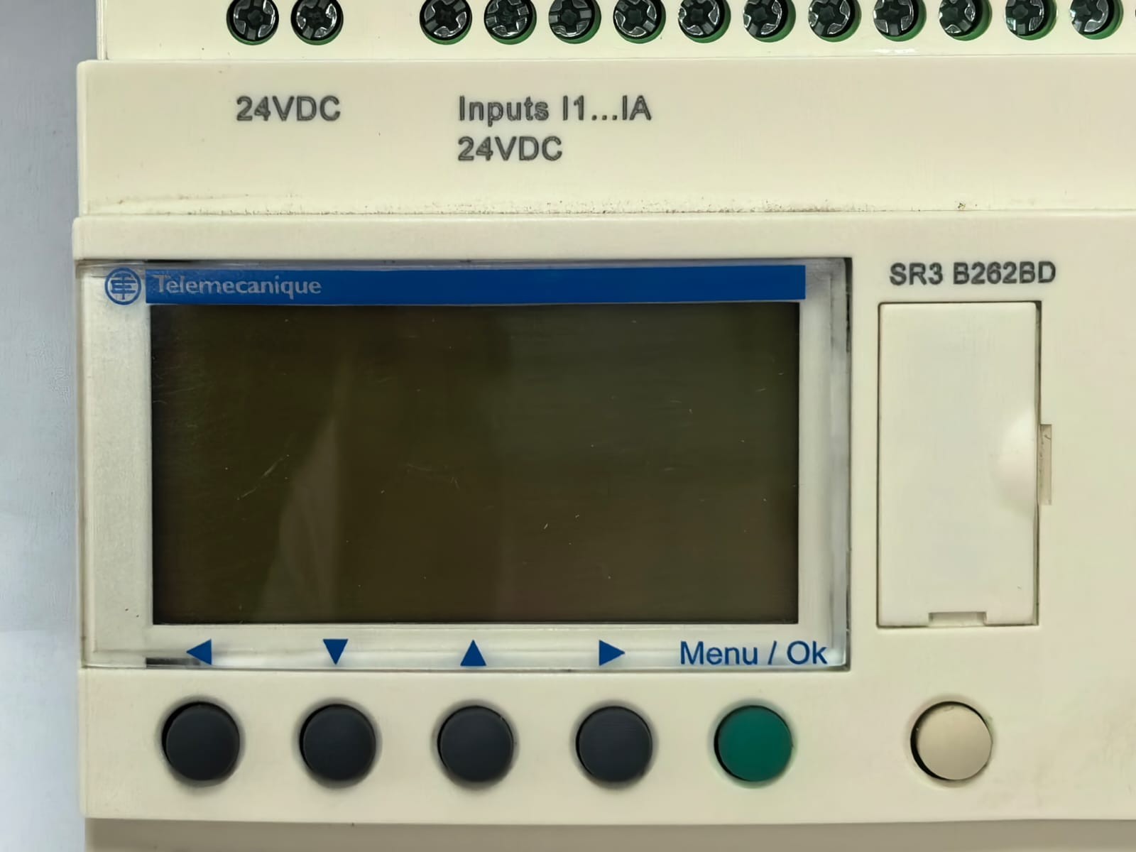 Telemecanique SR3 B262BD TELEMECANIQUE SR3 B262BD MODULAR SMART RELAY 3