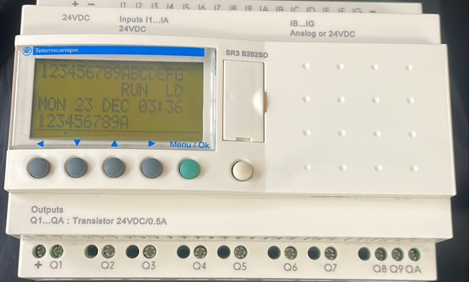 Telemecanique SR3 B262BD TELEMECANIQUE SR3 B262BD MODULAR SMART RELAY 1