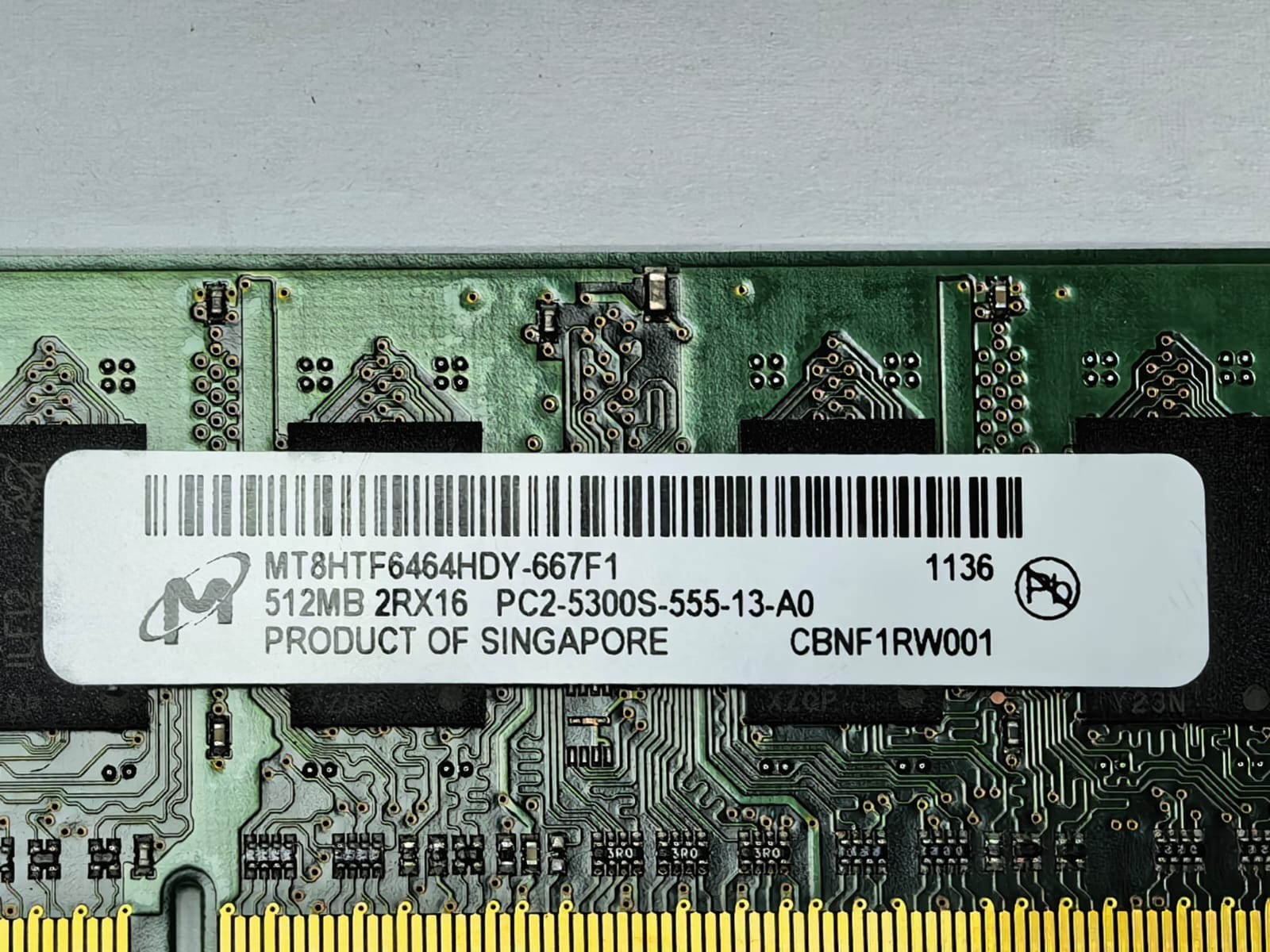 Crucial 200-PIN SODIMM 64MX64 DDR2 PC2-5300 CRUCIAL 512MB 200-PIN SODIMM 64MX64 DDR2 PC2 4
