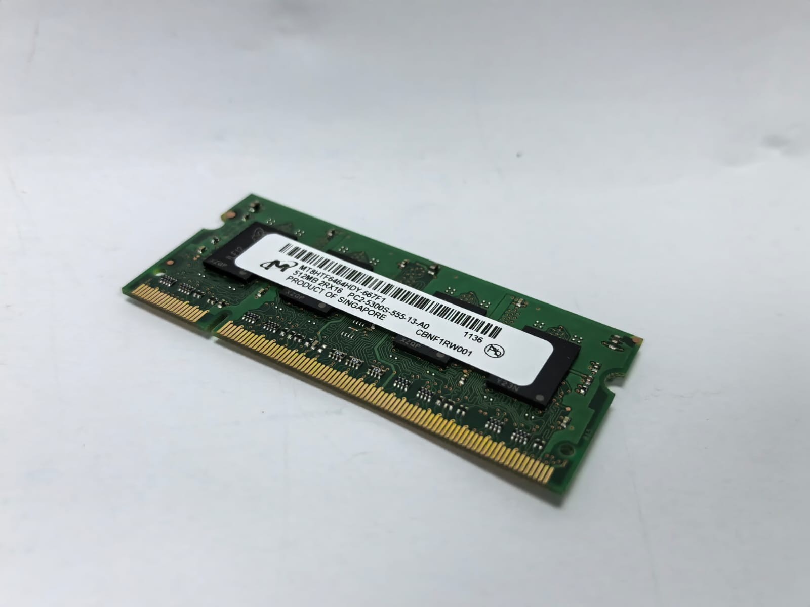 Crucial 200-PIN SODIMM 64MX64 DDR2 PC2-5300 CRUCIAL 512MB 200-PIN SODIMM 64MX64 DDR2 PC2 10