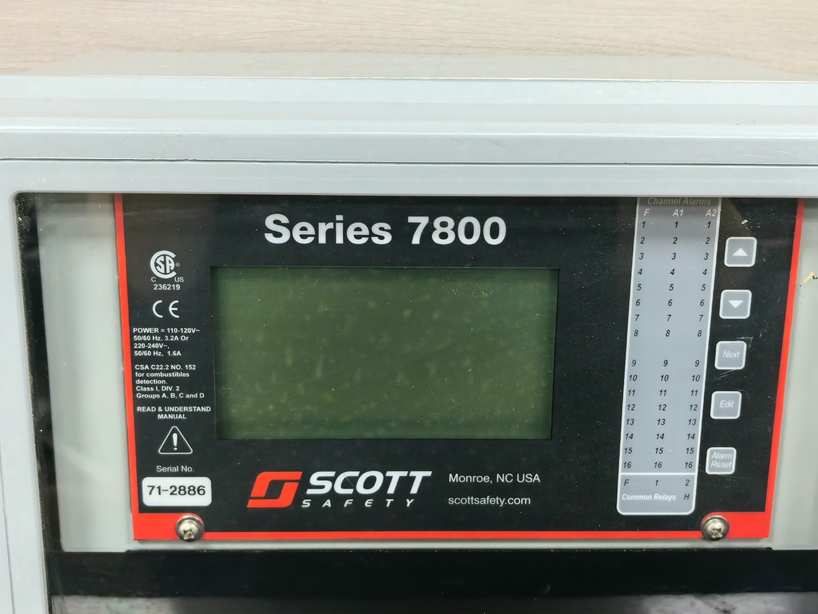 Scott Safety SERIES 7800 SCOTT SAFETY SERIES 7800 16-CHANNEL AREA MONITOR 110-120V 3