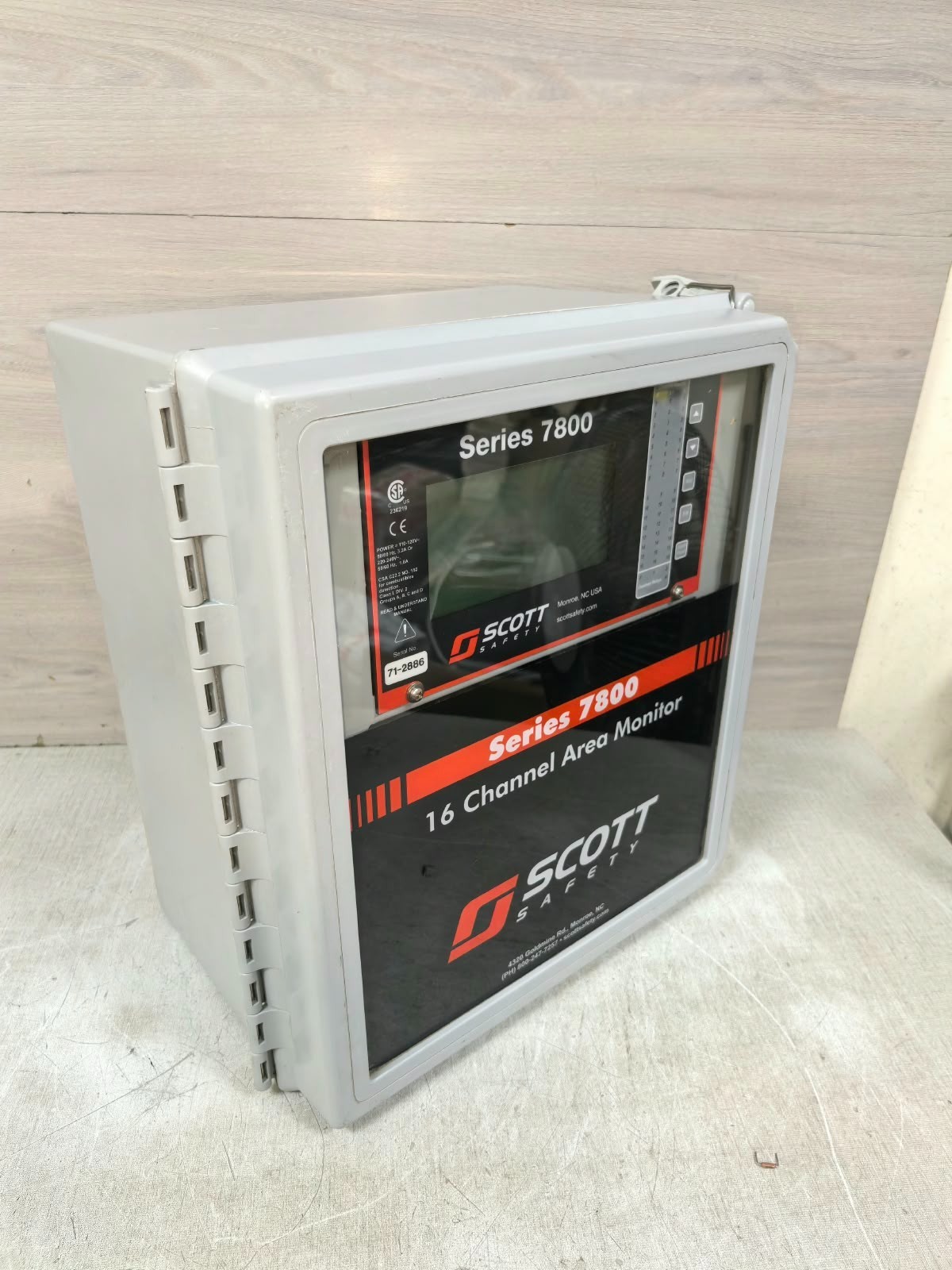 Scott Safety SERIES 7800 SCOTT SAFETY SERIES 7800 16-CHANNEL AREA MONITOR 110-120V 5