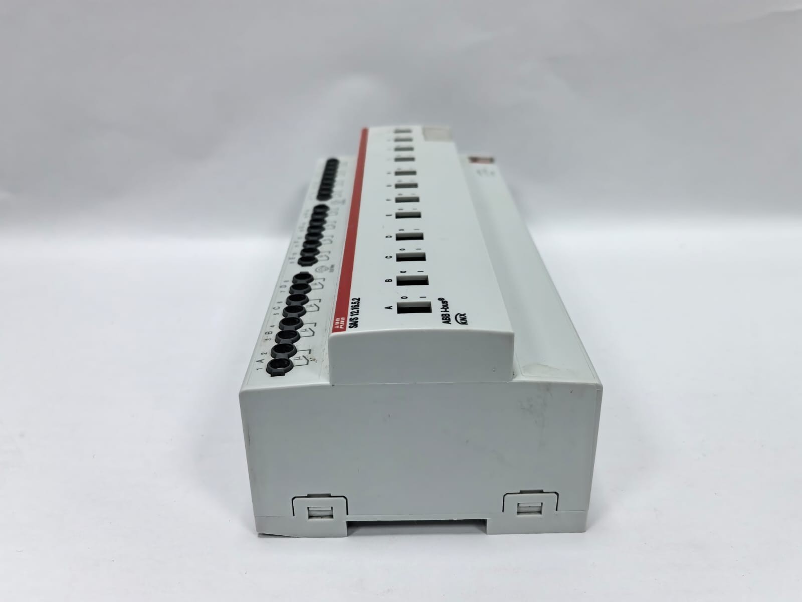ABB 2CDG110268R0011 ABB SA/S 12.16.5.2 I-BUS KNX SWITCH ACTUATOR 2CDG110268R0011 5