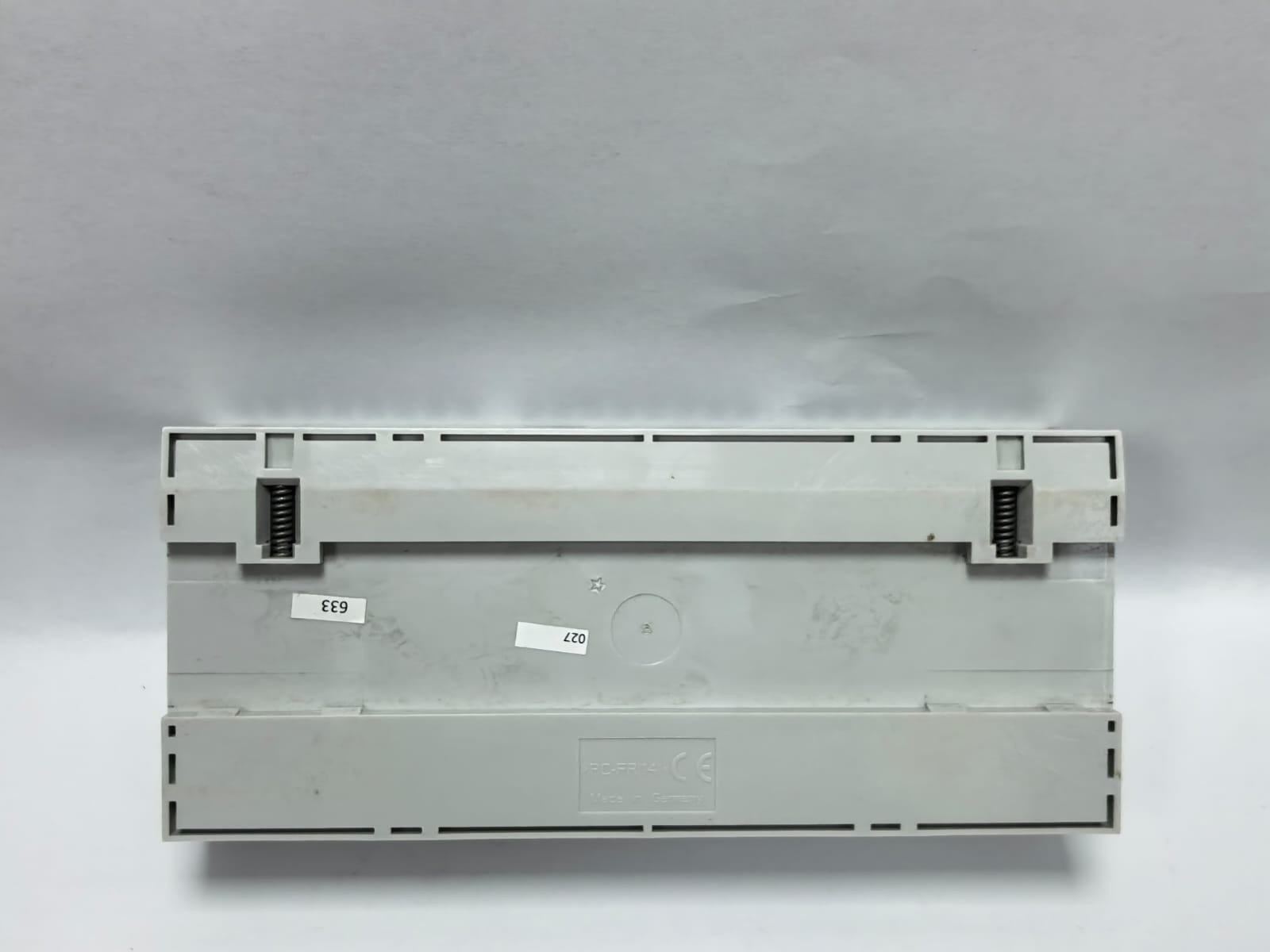 ABB 2CDG110268R0011 ABB SA/S 12.16.5.2 I-BUS KNX SWITCH ACTUATOR 2CDG110268R0011 8