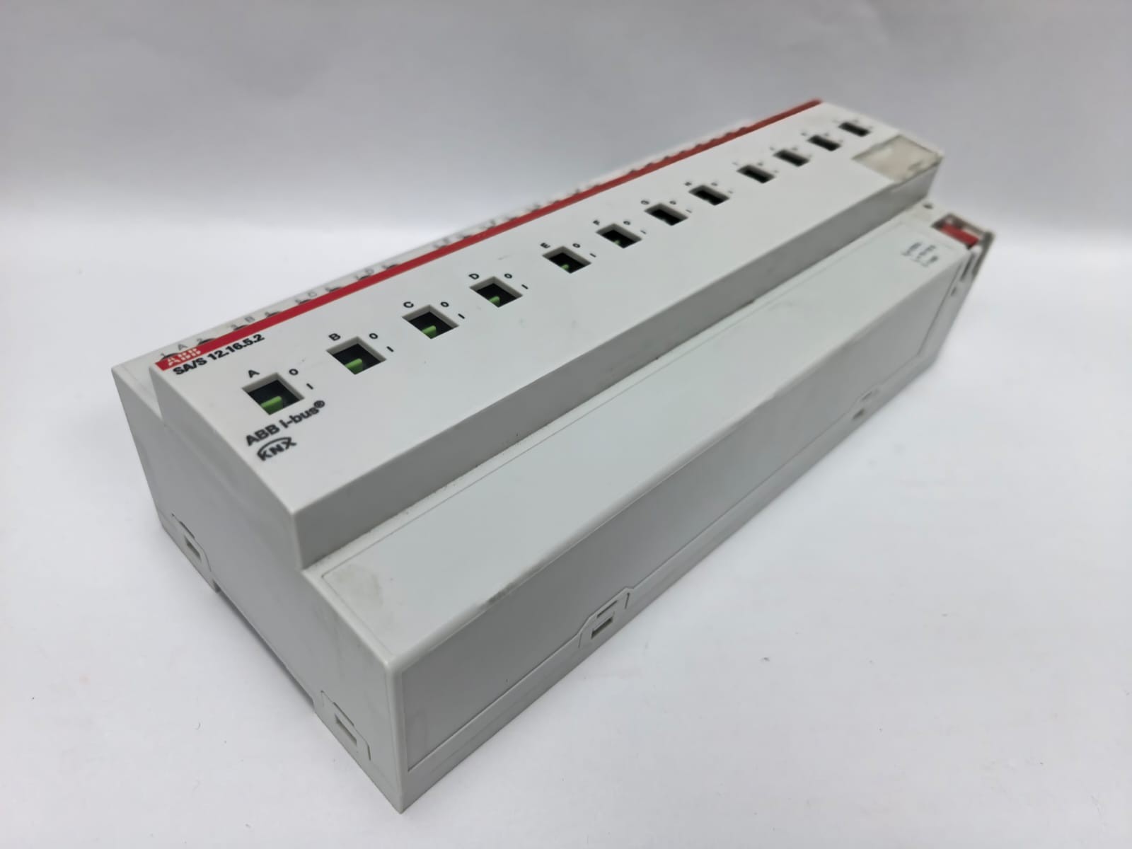 ABB 2CDG110268R0011 ABB SA/S 12.16.5.2 I-BUS KNX SWITCH ACTUATOR 2CDG110268R0011 10