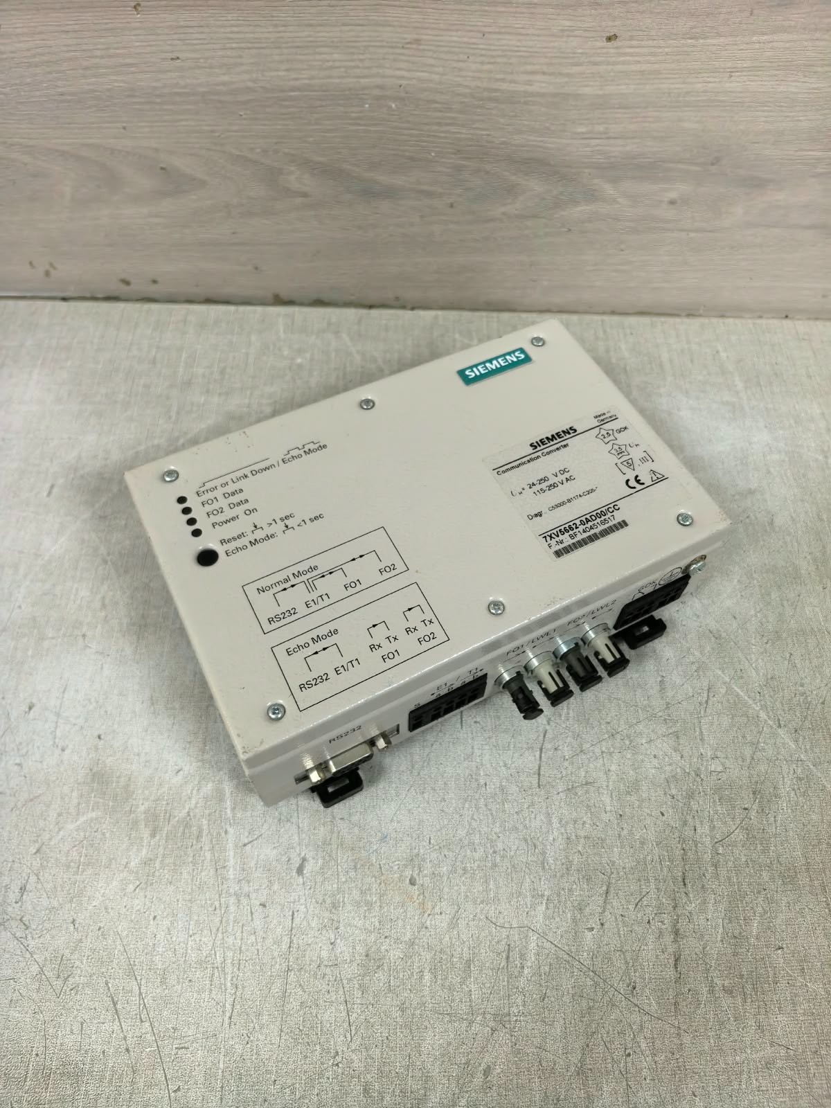 Siemens 7XV5662-0AD00/CC SIEMENS 7XV5662-0AD00/CC COMMUNICATION CONVERTER 24-250VDC 4