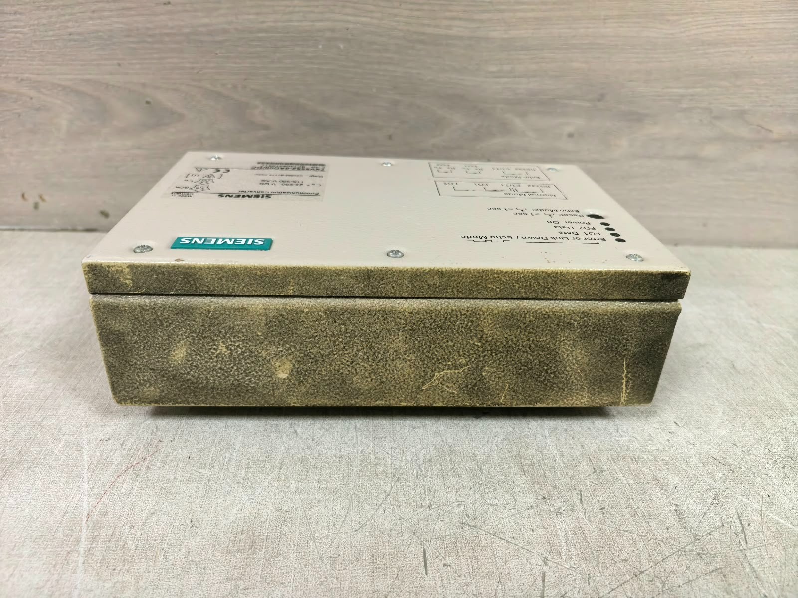 Siemens 7XV5662-0AD00/CC SIEMENS 7XV5662-0AD00/CC COMMUNICATION CONVERTER 24-250VDC 9