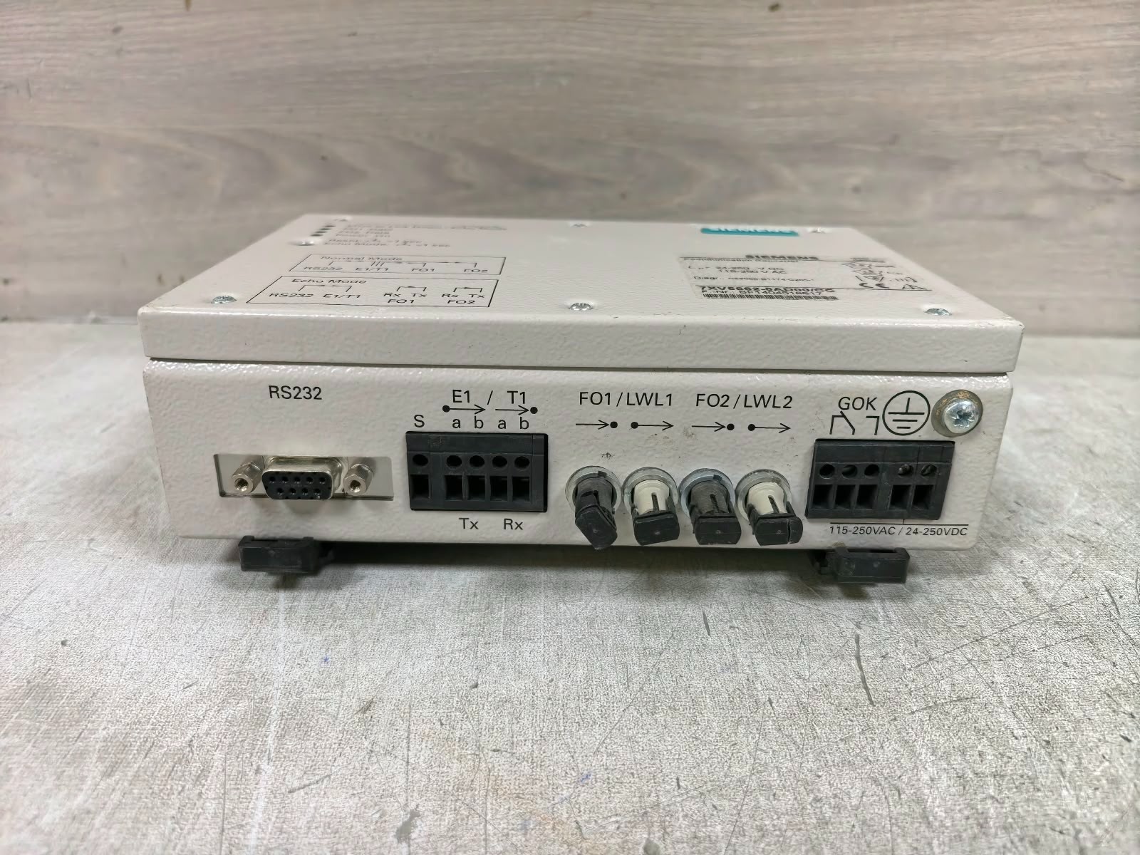 Siemens 7XV5662-0AD00/CC SIEMENS 7XV5662-0AD00/CC COMMUNICATION CONVERTER 24-250VDC 10