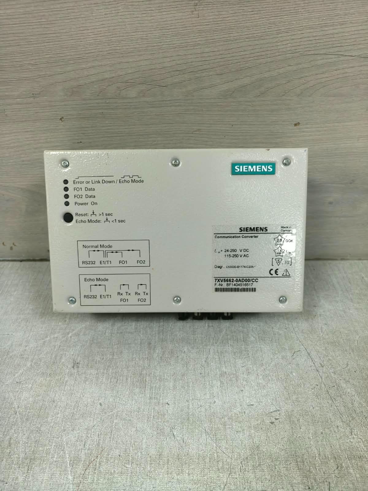 Siemens 7XV5662-0AD00/CC SIEMENS 7XV5662-0AD00/CC COMMUNICATION CONVERTER 24-250VDC 1