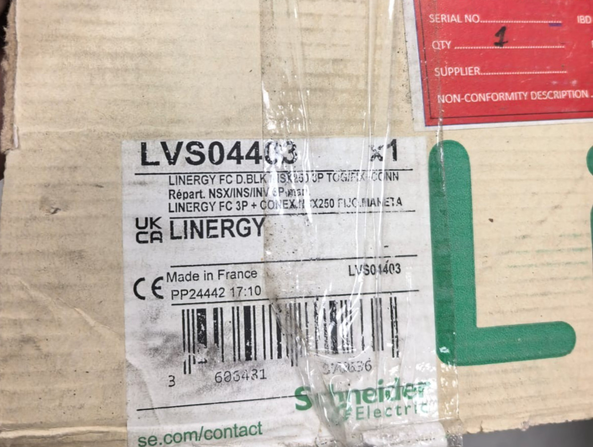 Schneider Electric LVS04403 SCHNEIDER ELECTRIC LVS04403 LINERGY FC DISTRIBUTION BLOCK 10