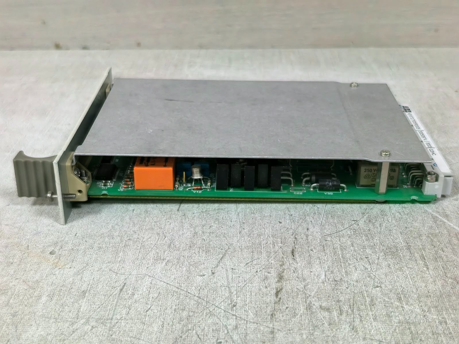 ABB HENF327935R0005 G3HC ABB INTERF 1 HENF327935R0005 G3HC INDUSTRIAL INTERFACE RELAY MODULE 7