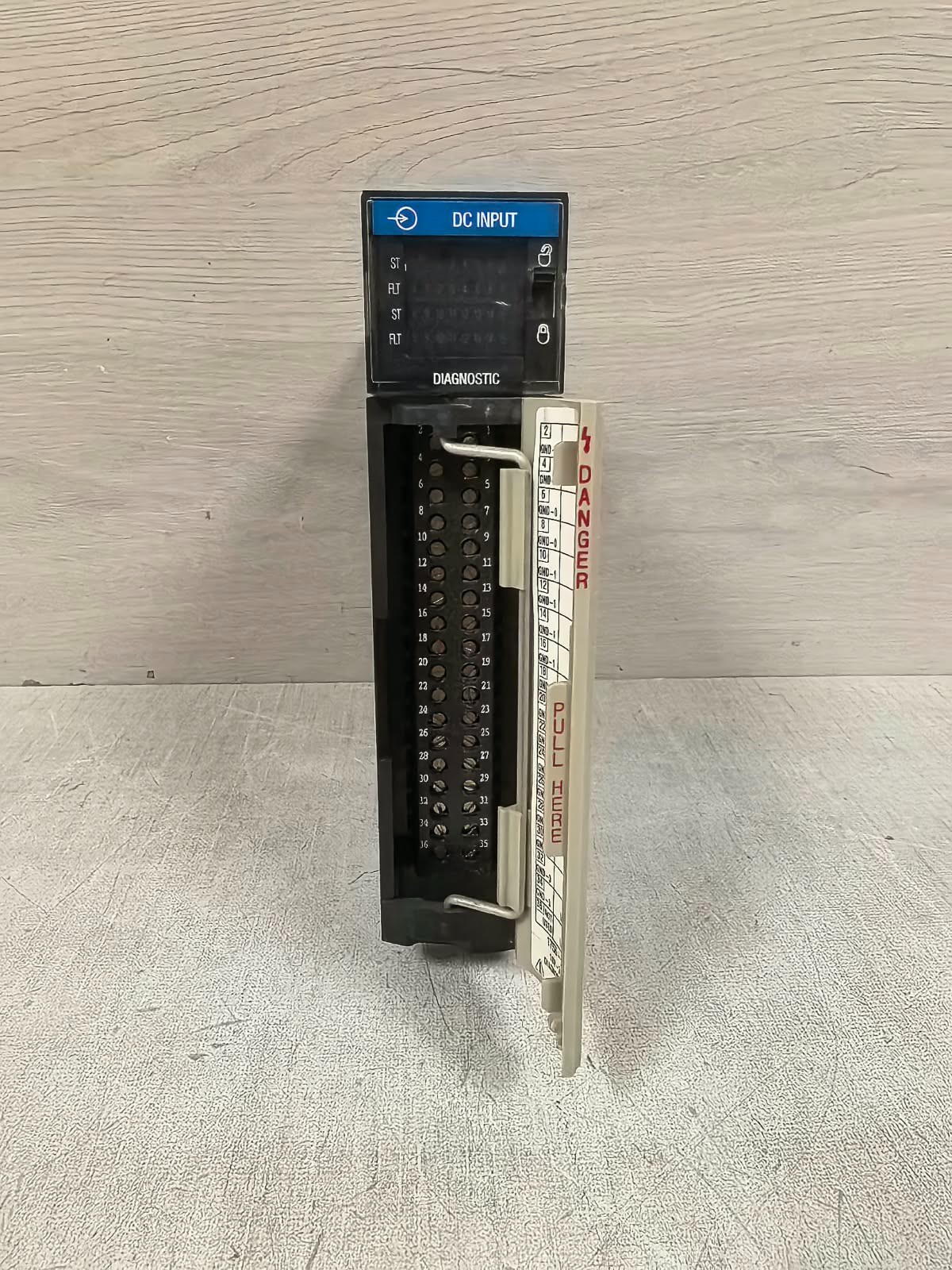 Allen-Bradley 96195075 A01 ALLEN-BRADLEY 1756-IB16D/A 96195075 A01 CONTROLLOGIX DC DIAG INPUT 16PT 24VDC 3