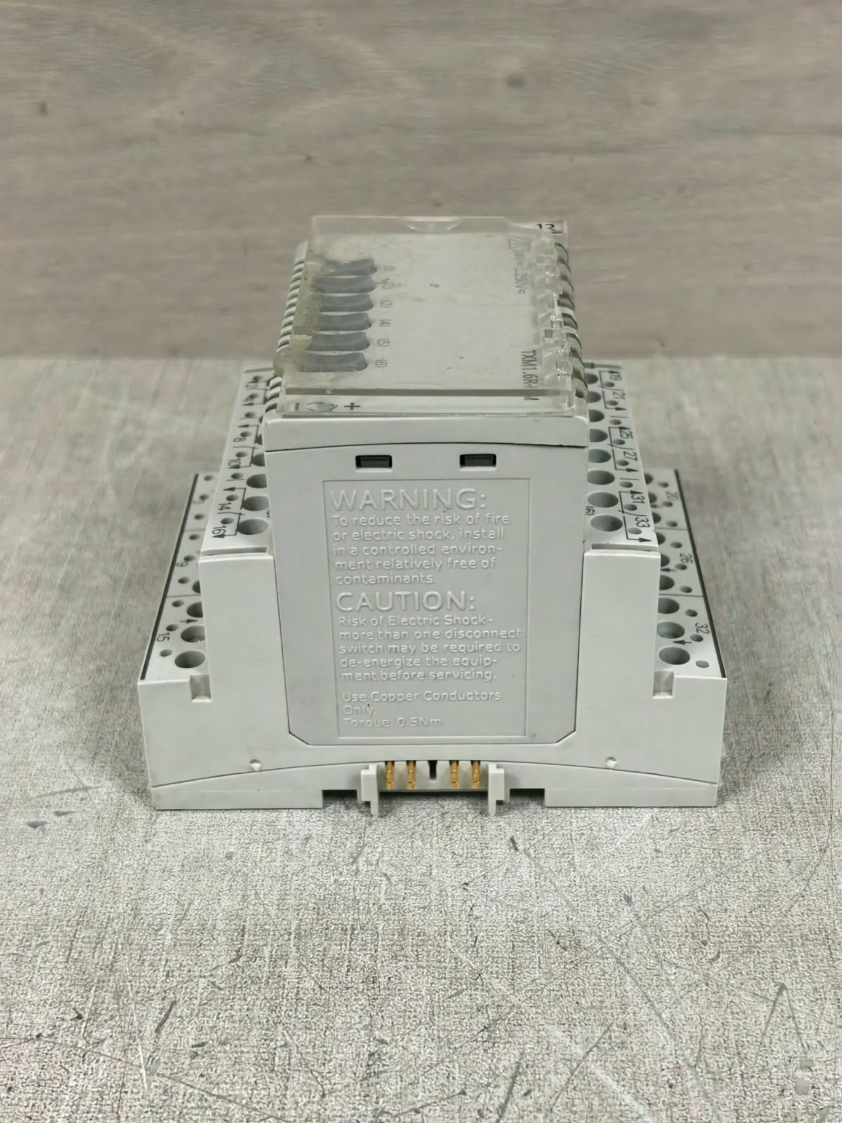 Siemens TXM1.6R-M SIEMENS TXM1.6R-M 6 CHANNEL OUTPUT MODULE 24V 8