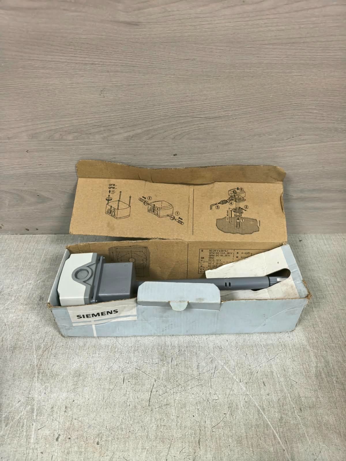 Siemens QPM2160 SIEMENS QPM2160 DUCT-MOUNTED AIR QUALITY SENSOR 10