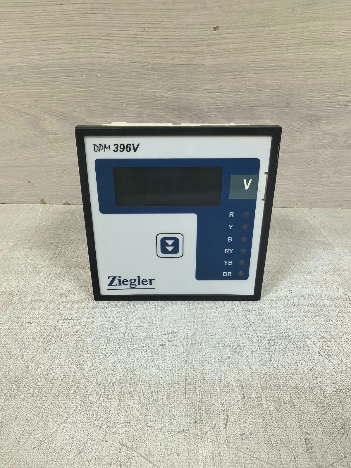 ZEIGLER DPM396V ZIEGLER DPM396V VOLTMETER 415V 230VAC 1