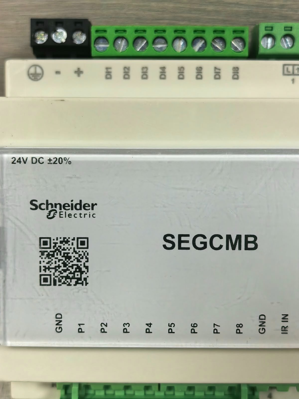 Schneider Electric SEGCMB SCHNEIDER ELECTRIC SEGCMB GUEST COMFORT BASIC CONTROLLER 24VDC 2