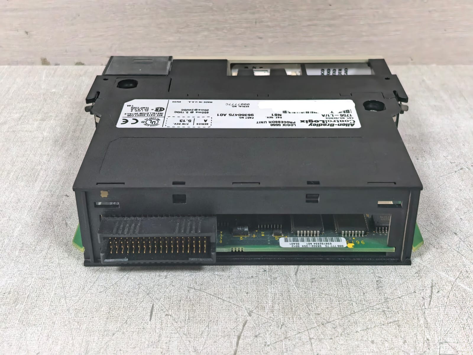 Allen-Bradley 1756-L1/A 96350475 A01 ALLEN BRADLEY 1756-L1/A 96350475 A01 LOGIX 5550 PROCESSOR UNIT 24VDC 10