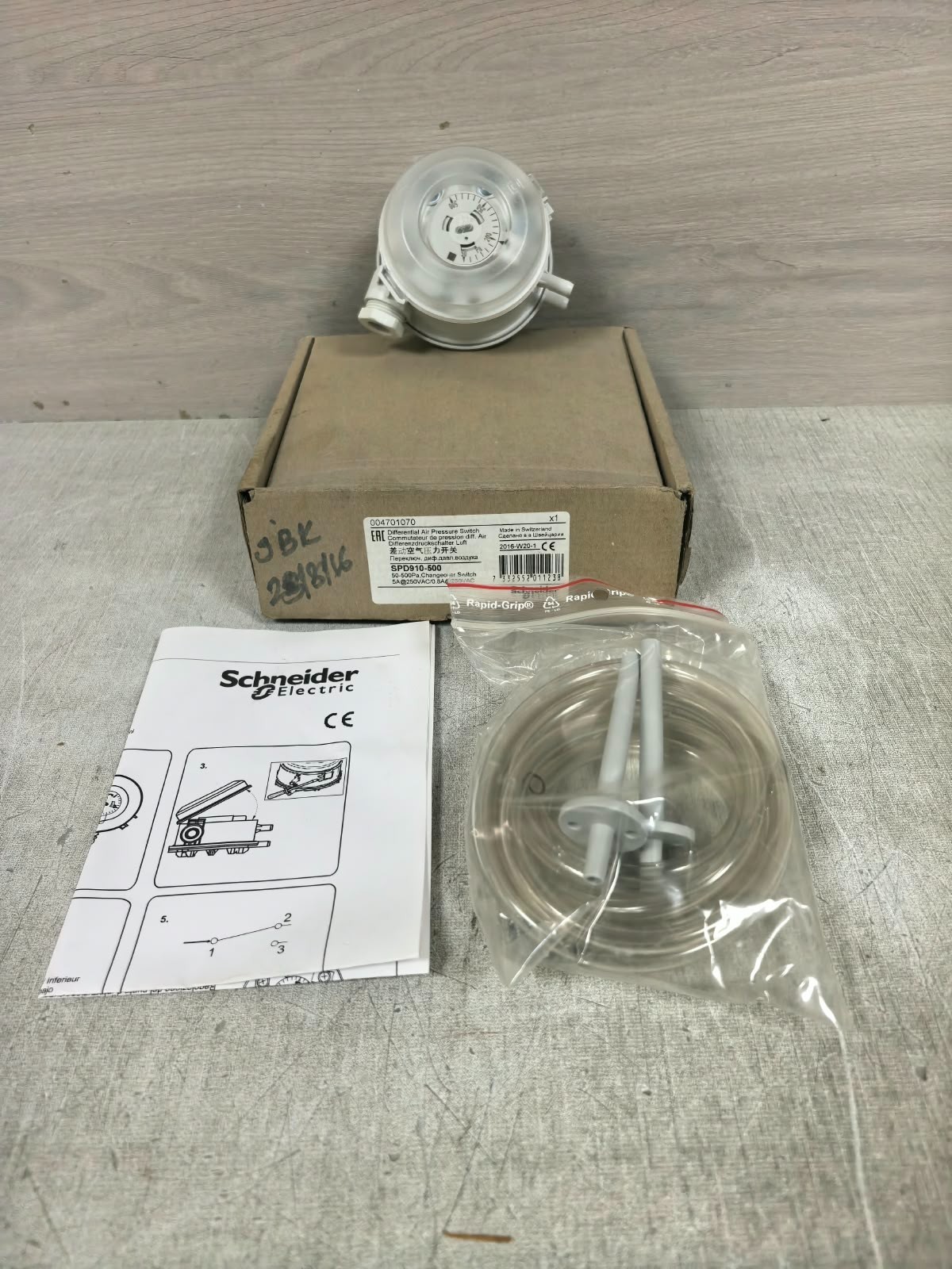 Schneider Electric SPD910-500/ SPD910-500PA 004701070 SCHNEIDER SPD910-500/ SPD910-500Pa 004701070 DIFFERENTIAL AIR PRESSURE SWITCH 1
