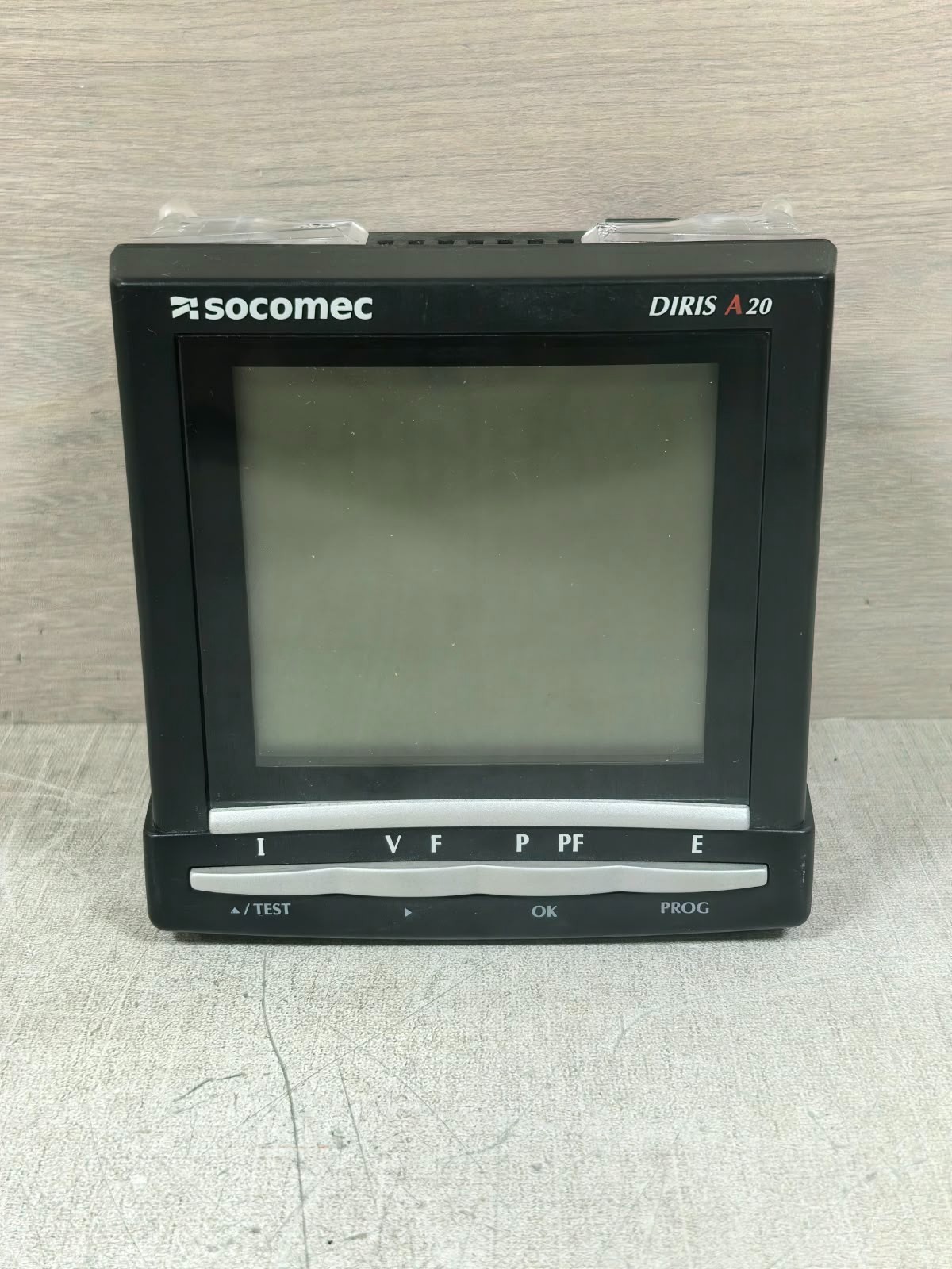 SOCOMEC DIRIS A20 48250200 SOCOMEC DIRIS A20 48250200 POWER METER 100-400V 1