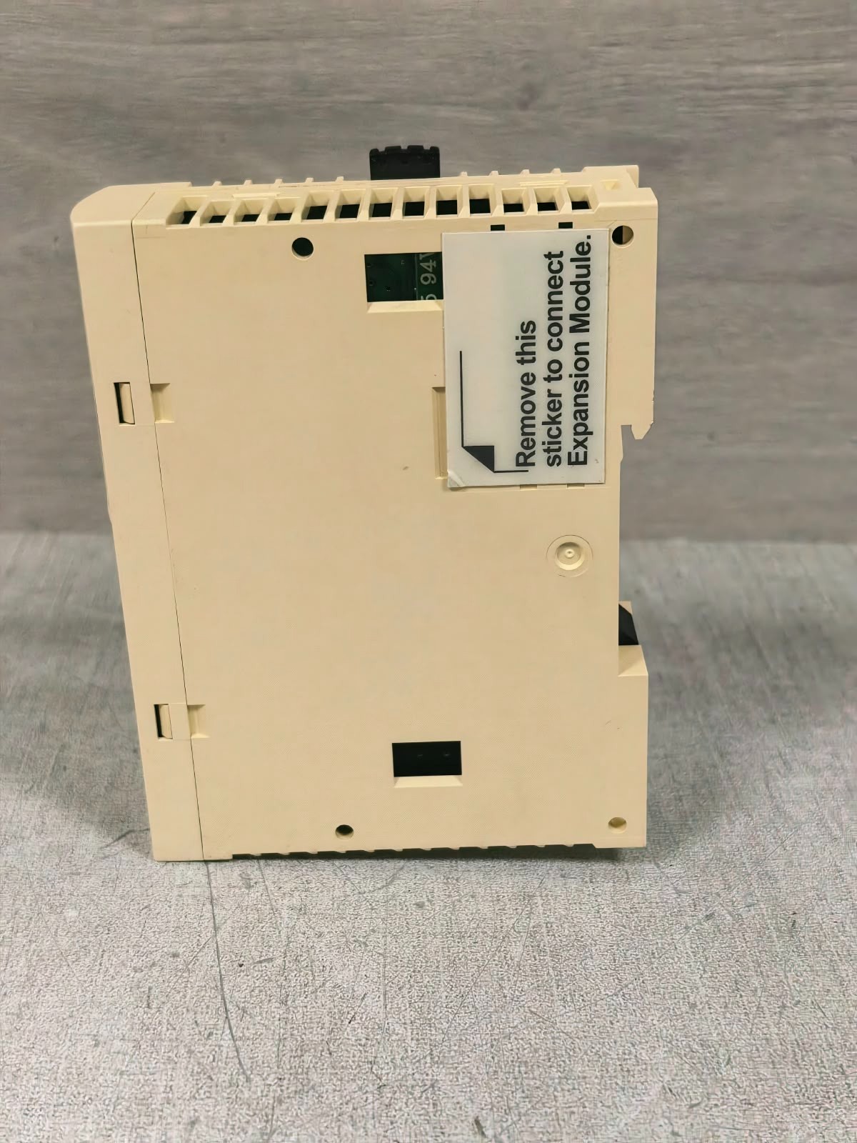 Schneider Electric TM2AMI8HT SCHNEIDER ELECTRIC TM2AMI8HT MODICON 8 INPUTS ANALOG INPUT MODULE 24VDC 8