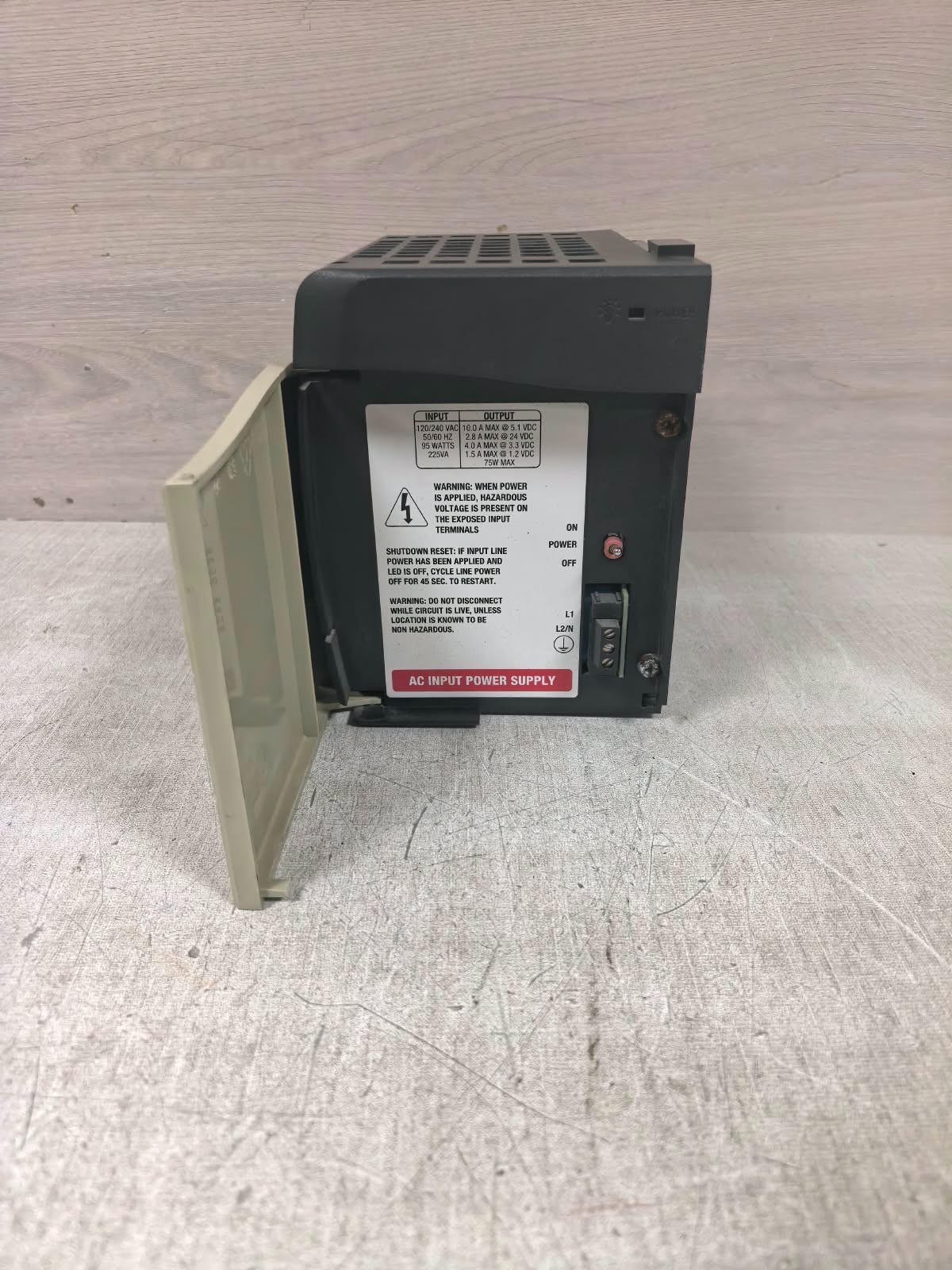 Allen-Bradley 97060572 A01 ALLEN-BRADLEY 1756-PA72/B 97060572 A01 CONTROLLOGIX POWER SUPPLY 3