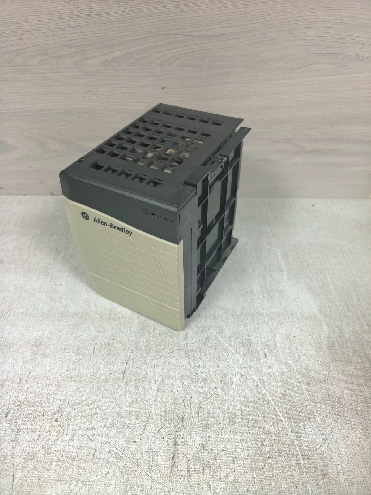 Allen-Bradley 97060572 A01 ALLEN-BRADLEY 1756-PA72/B 97060572 A01 CONTROLLOGIX POWER SUPPLY 4