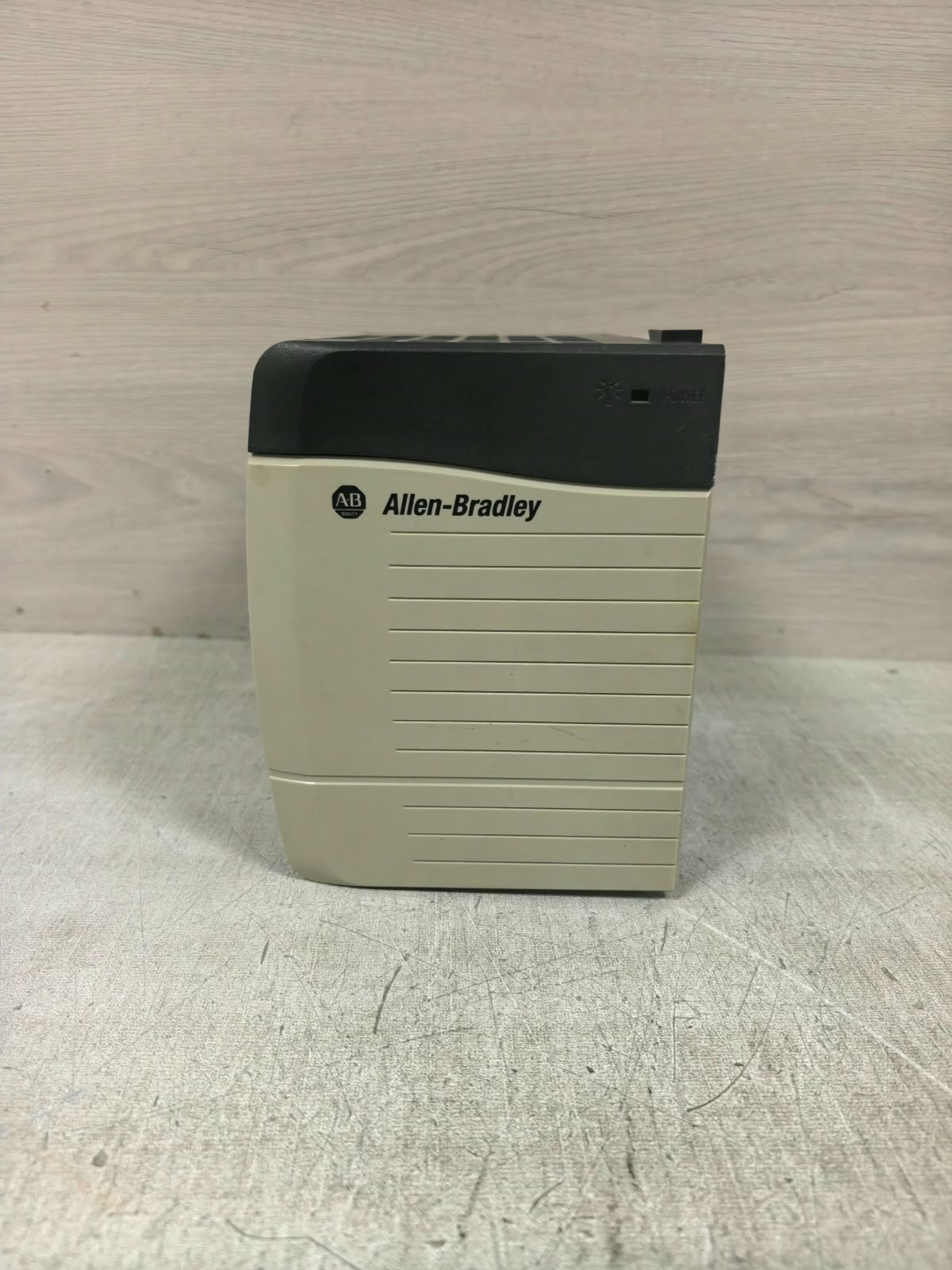 Allen-Bradley 97060572 A01 ALLEN-BRADLEY 1756-PA72/B 97060572 A01 CONTROLLOGIX POWER SUPPLY 1