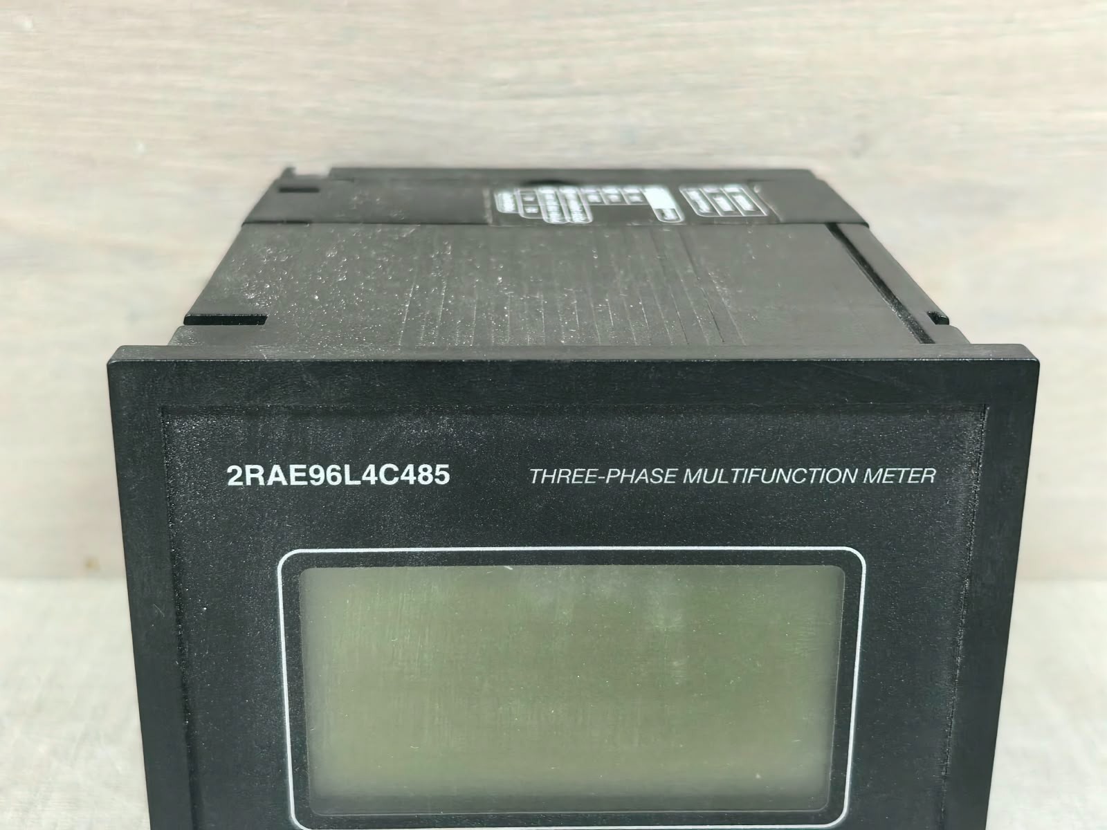 REVALCO 2RAE96L4C485 REVALCO 2RAE96L4C485 THREE-PHASE MULTIFUNCTION METER 230V 4