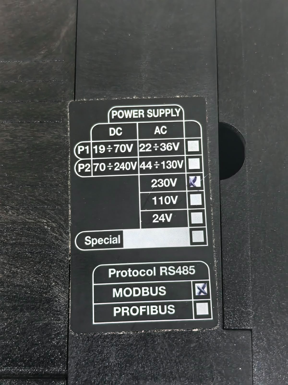 REVALCO 2RAE96L4C485 REVALCO 2RAE96L4C485 THREE-PHASE MULTIFUNCTION METER 230V 8