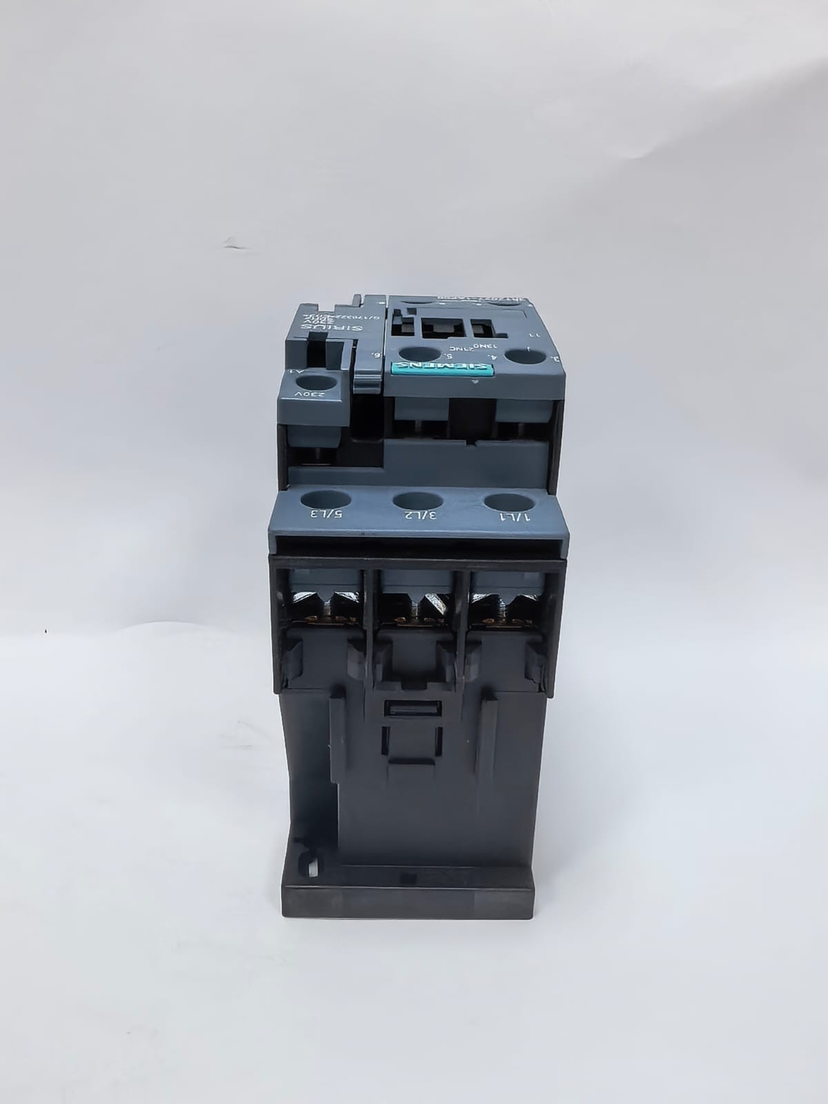 Siemens 3RT2027-1AP00 SIEMENS 3RT2027-1AP00 SIRIUS CONTACTOR 230V 8