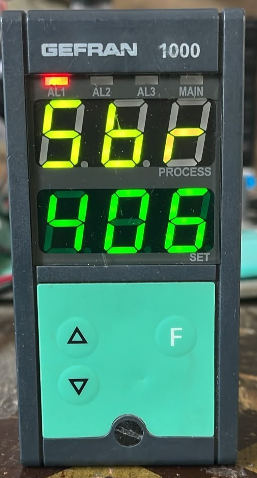 GEFRAN 1000-R0-1R-0-0 GEFRAN 1000-R0-1R-0-0 VER.13.0 11.27VAC/DC 50/60Hz 9VA TEMP.CONTROLLER 9