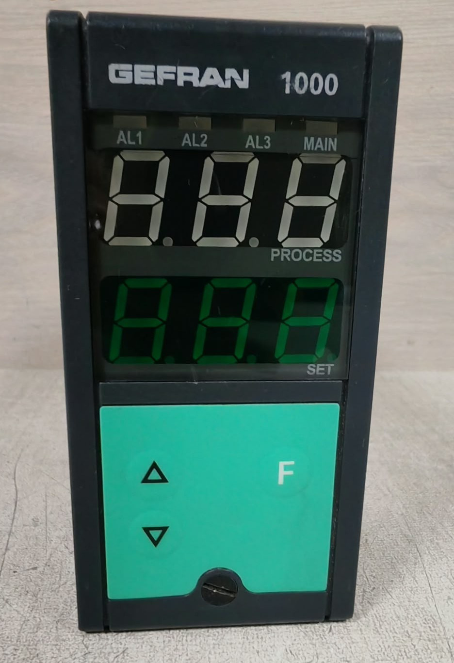 GEFRAN 1000-R0-1R-0-0 GEFRAN 1000-R0-1R-0-0 VER.13.0 11.27VAC/DC 50/60Hz 9VA TEMP.CONTROLLER 1
