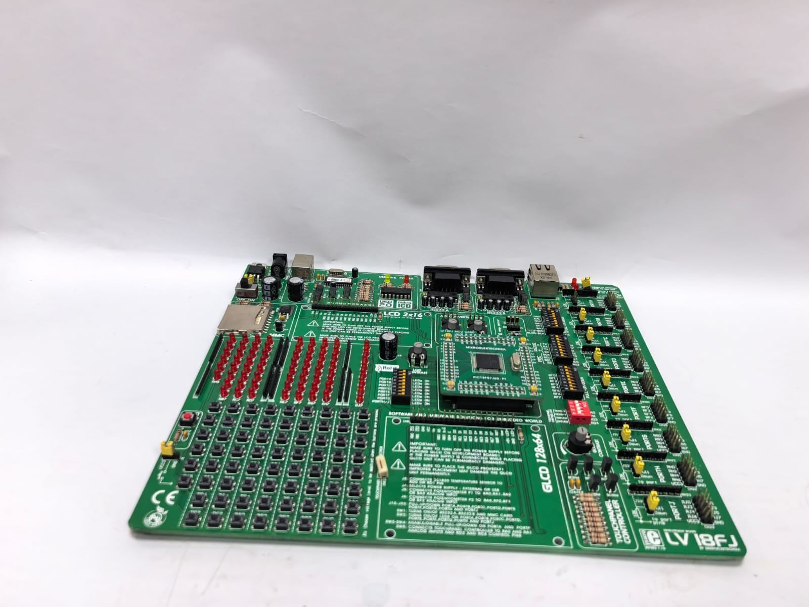 MIKROELEKTRONIKA LVI8FJ MIKROELEKTRONIKA LVI8FJ MICROCONTROLLER DEVELOPMENT SYSTEM 8