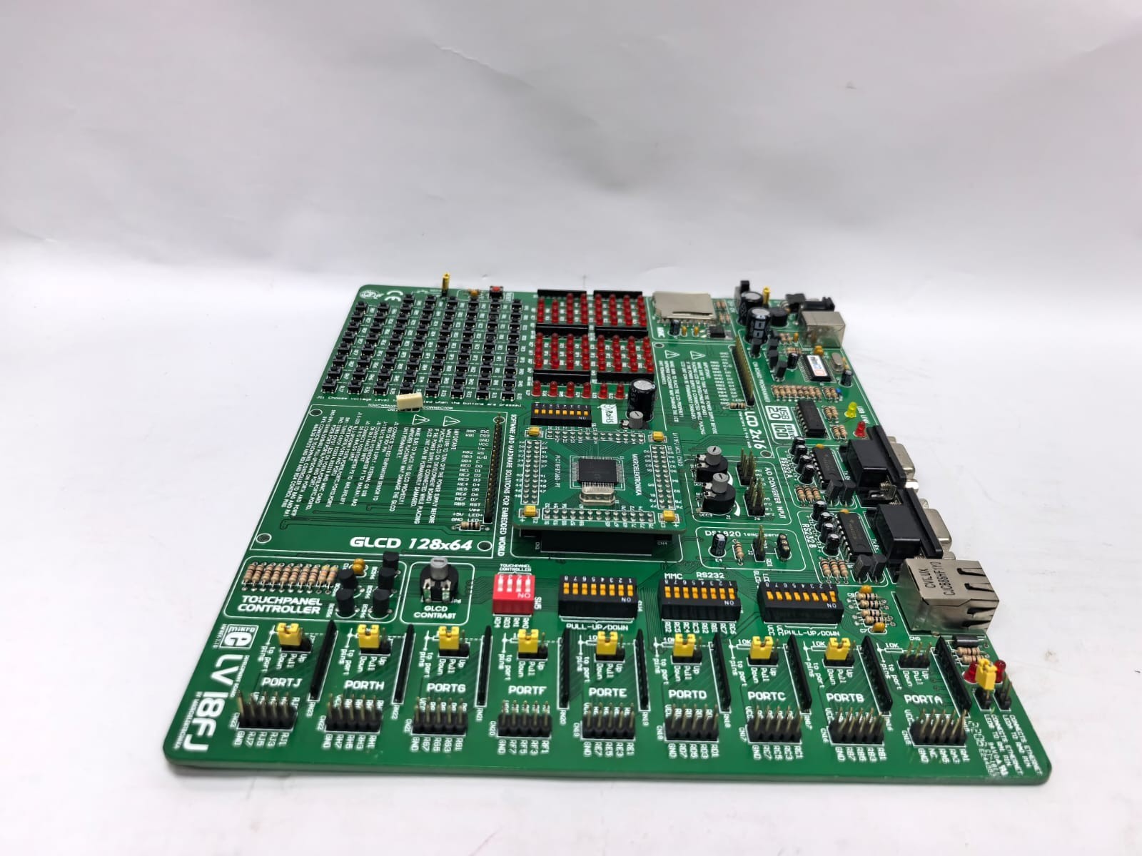 MIKROELEKTRONIKA LVI8FJ MIKROELEKTRONIKA LVI8FJ MICROCONTROLLER DEVELOPMENT SYSTEM 9