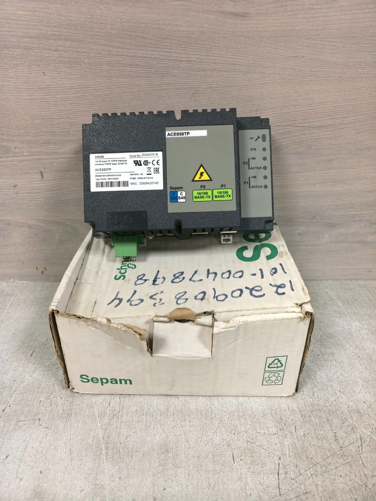 Schneider Electric ACE850TP 59658 SCHNEIDER ELECTRIC ACE850TP 59658 10/100 BASE TX TCP/IP INTERFACE 1