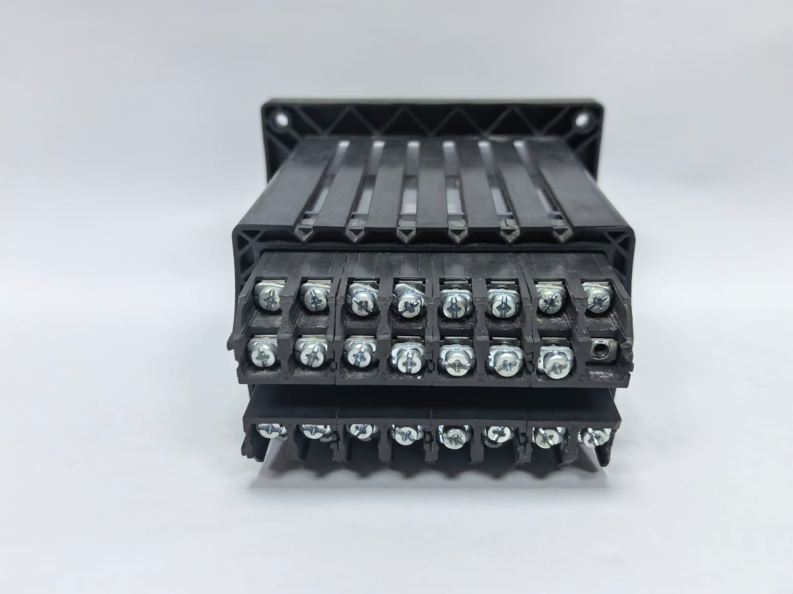 Schneider Electric REL91294 SCHNEIDER ELECTRIC REL91294 RELAY AUX 125 VDC WITH FLUSH MOUNTING SOCKET SCREW 7