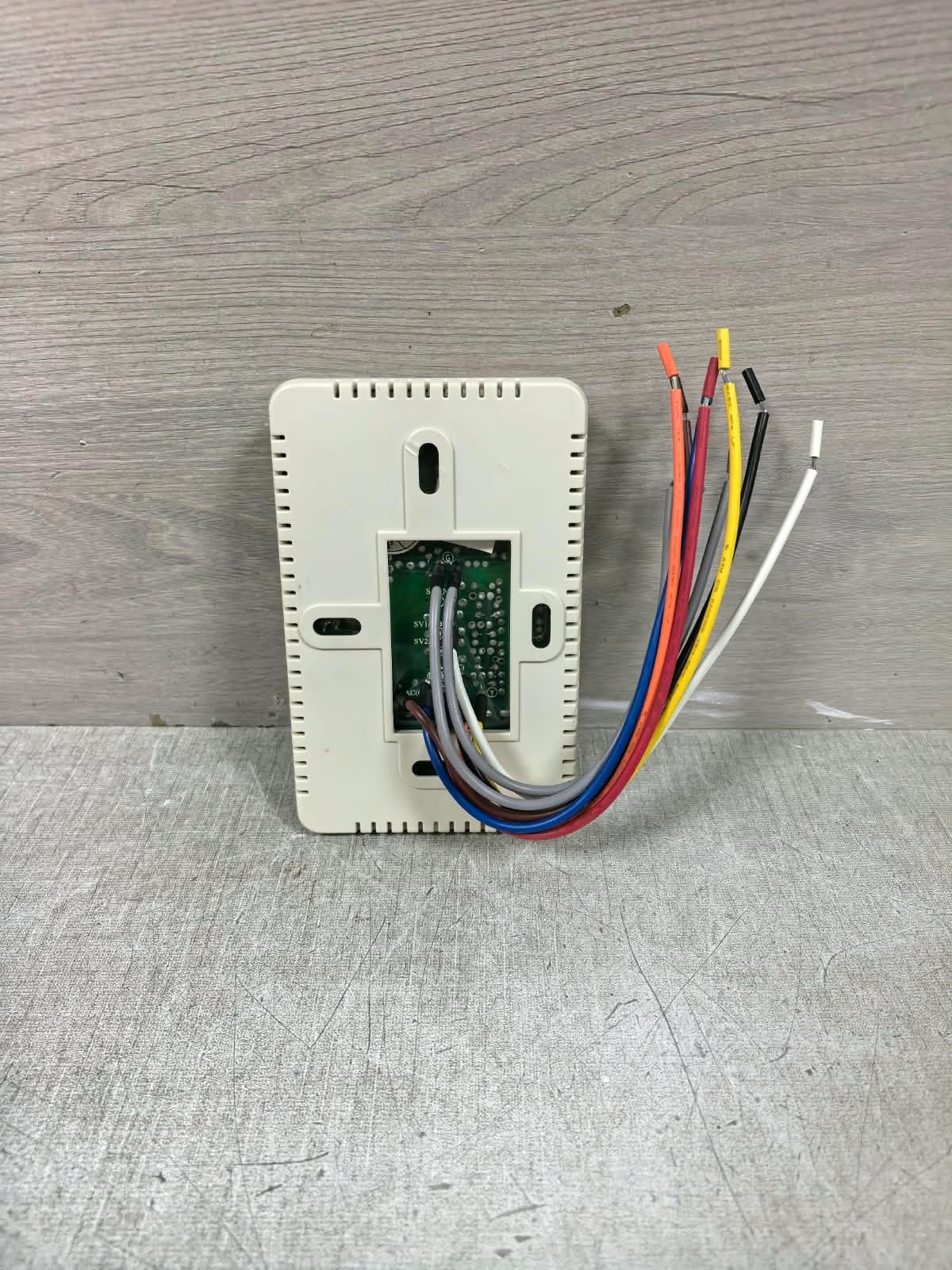 Johnson Controls T6233-V0 JOHNSON CONTROLS T6233-V0 THERMOSTAT 8