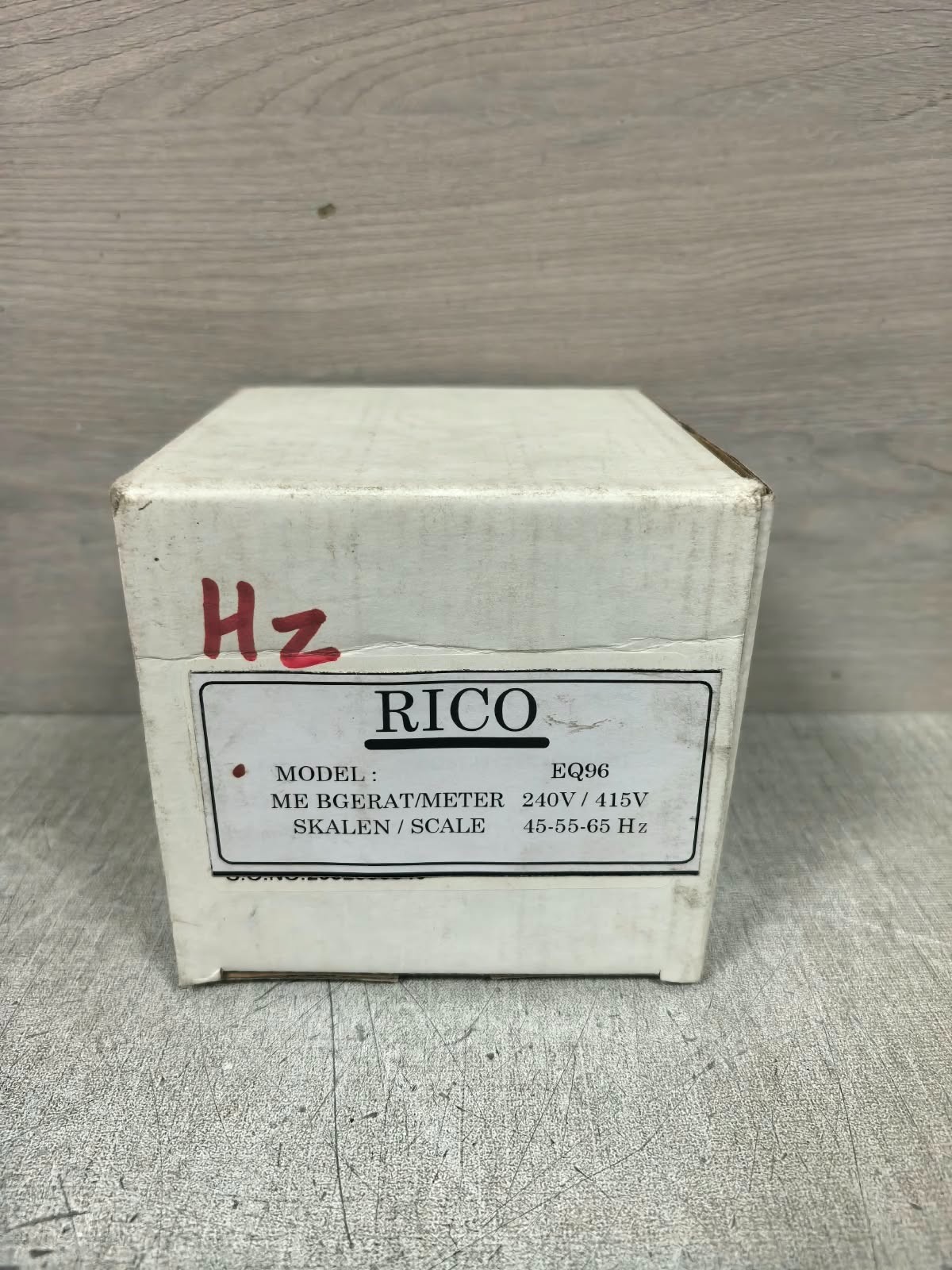 RICO ERF96 RICO ERF96 ANALOGUE FREQUENCY METER 240V 10