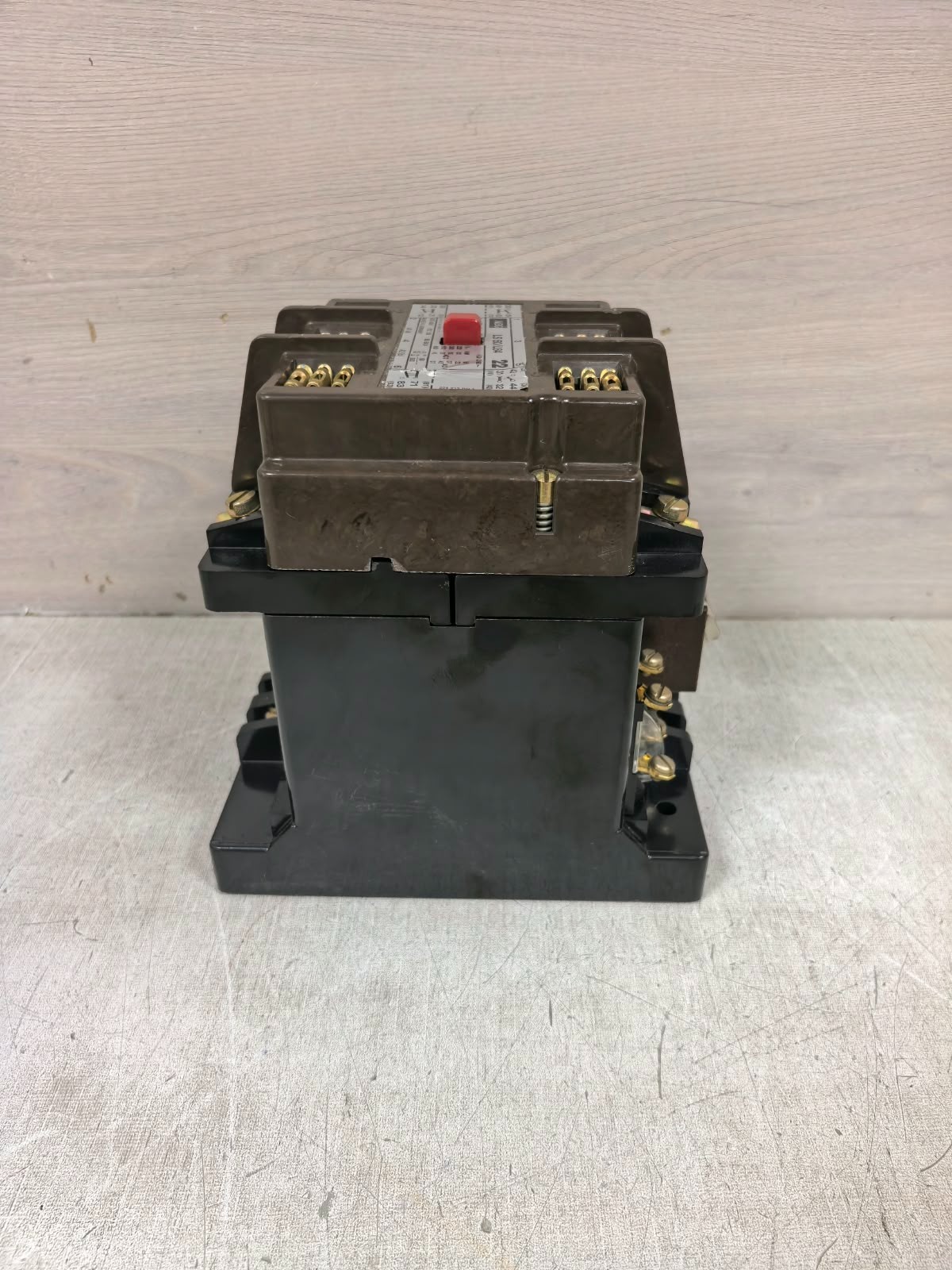 AEG LS 60/L84 AEG LS 60/L84 ELECTRICAL CONTACTOR 10