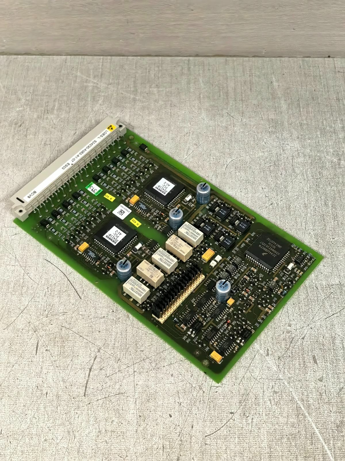 Siemens LOES-L S4230-A352-A1-07/W24230-A352-A1-02 SIEMENS LOES-L S4230-A352-A1-07/W24230-A352-A1-02 PRINTED CIRCUIT BOARD 5