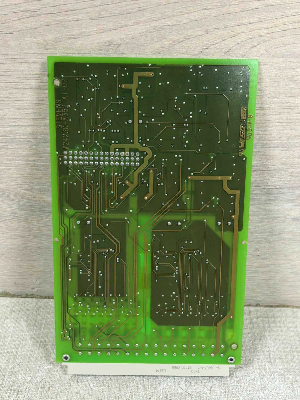 Siemens LOES-L S4230-A352-A1-07/W24230-A352-A1-02 SIEMENS LOES-L S4230-A352-A1-07/W24230-A352-A1-02 PRINTED CIRCUIT BOARD 9