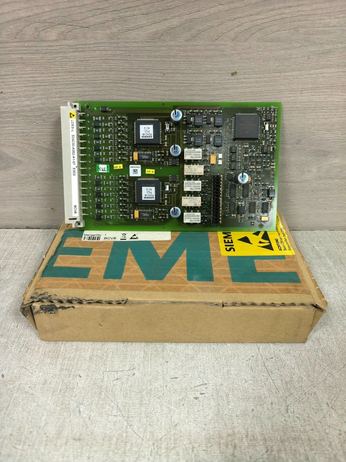 Siemens LOES-L S4230-A352-A1-07/W24230-A352-A1-02 SIEMENS LOES-L S4230-A352-A1-07/W24230-A352-A1-02 PRINTED CIRCUIT BOARD 1