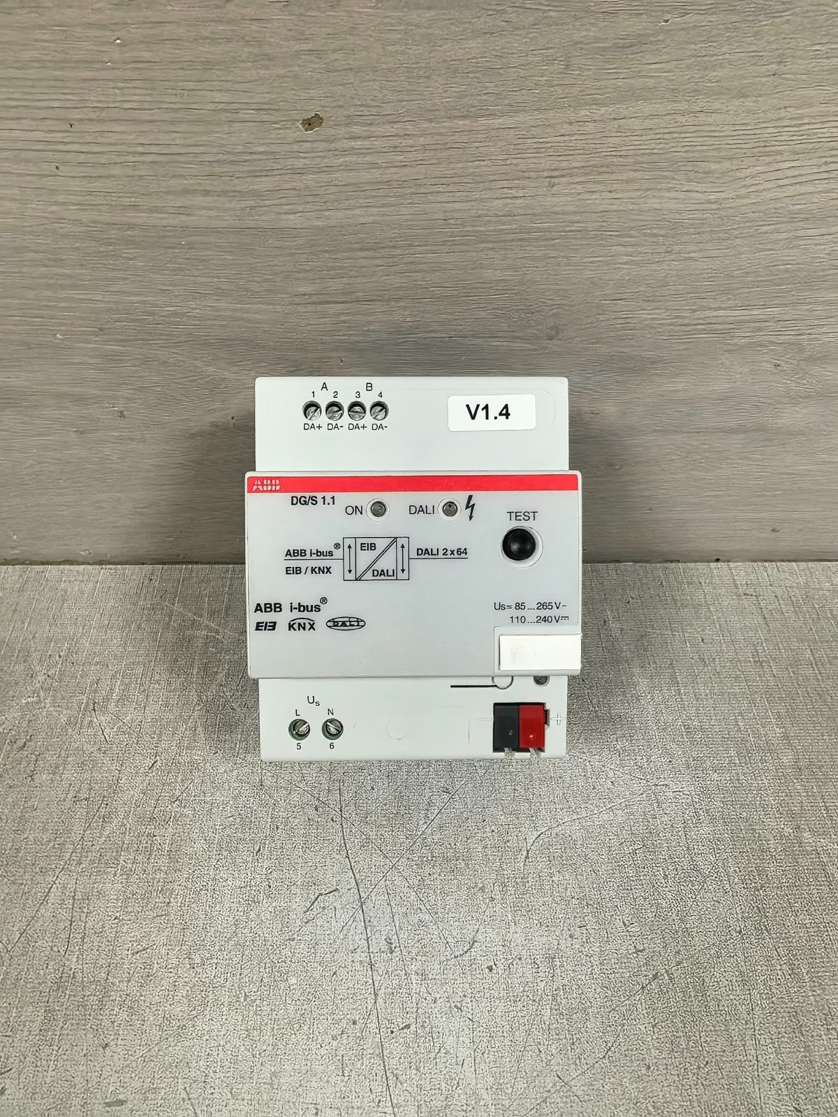 ABB DG/S 1.1 2CDG 110 026 ABB DG/S 1.1 2CDG 110 026 R0011 DALI-GATEWAY 1-FOLD 3