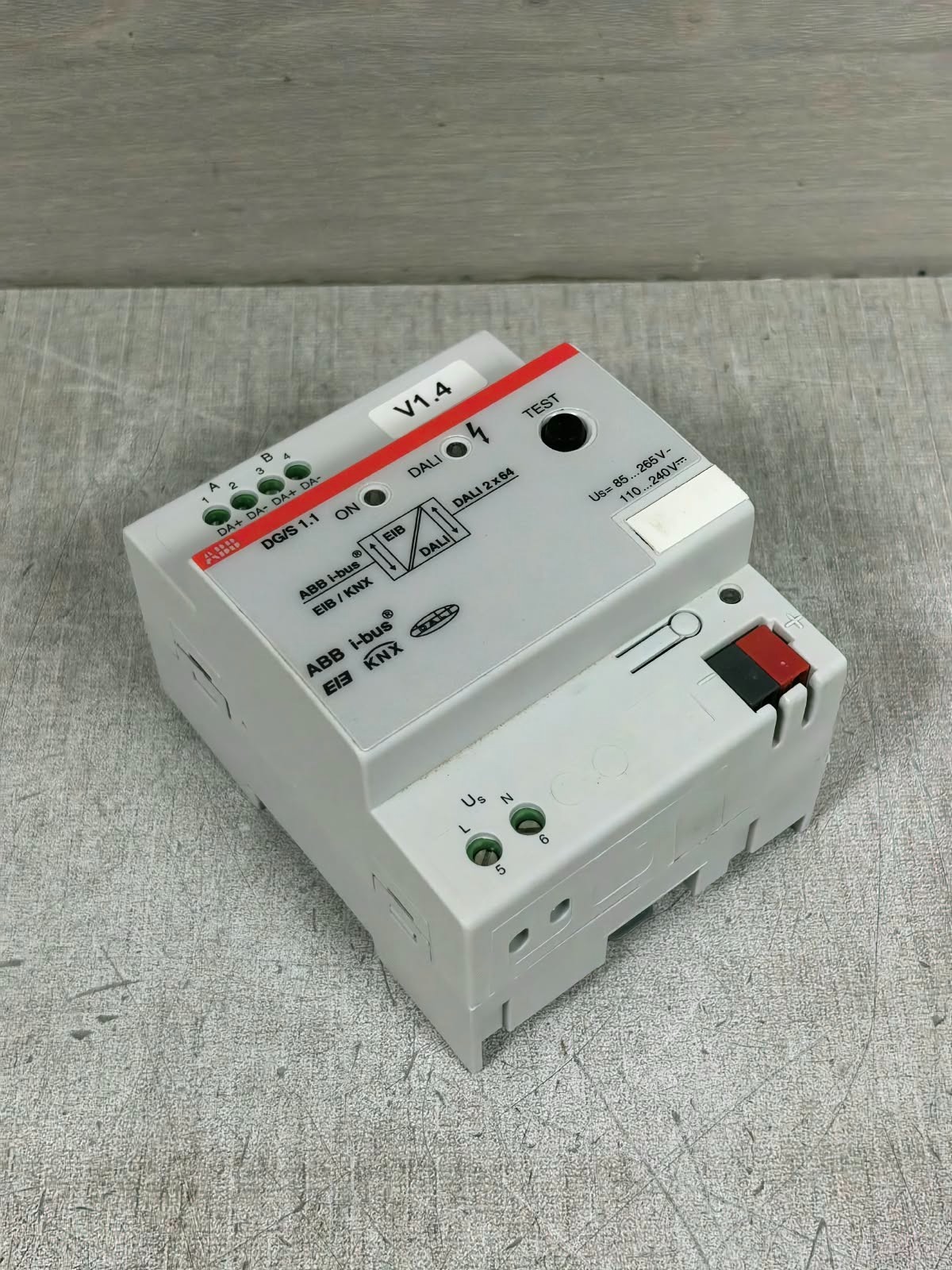 ABB DG/S 1.1 2CDG 110 026 ABB DG/S 1.1 2CDG 110 026 R0011 DALI-GATEWAY 1-FOLD 6