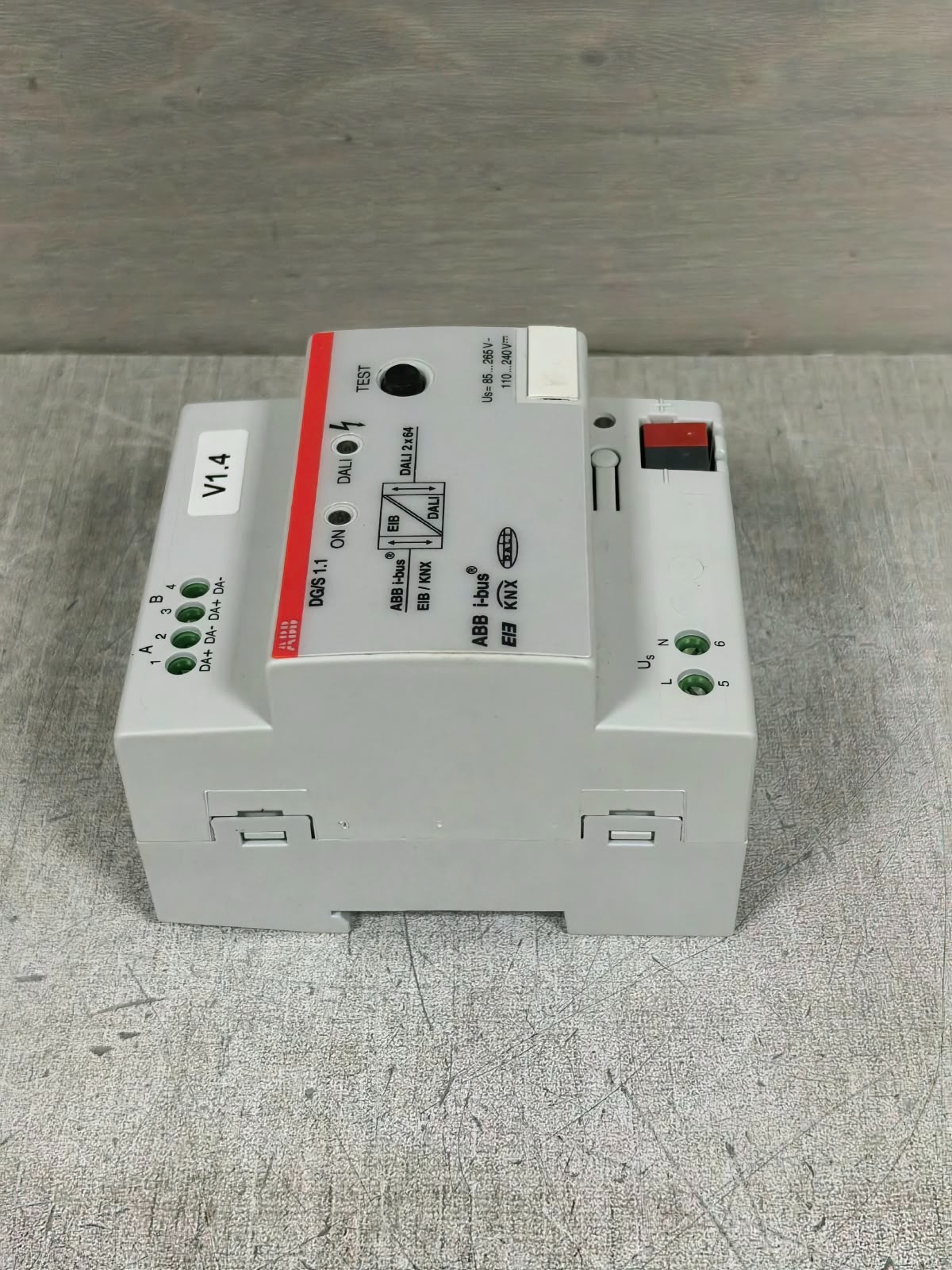 ABB DG/S 1.1 2CDG 110 026 ABB DG/S 1.1 2CDG 110 026 R0011 DALI-GATEWAY 1-FOLD 9